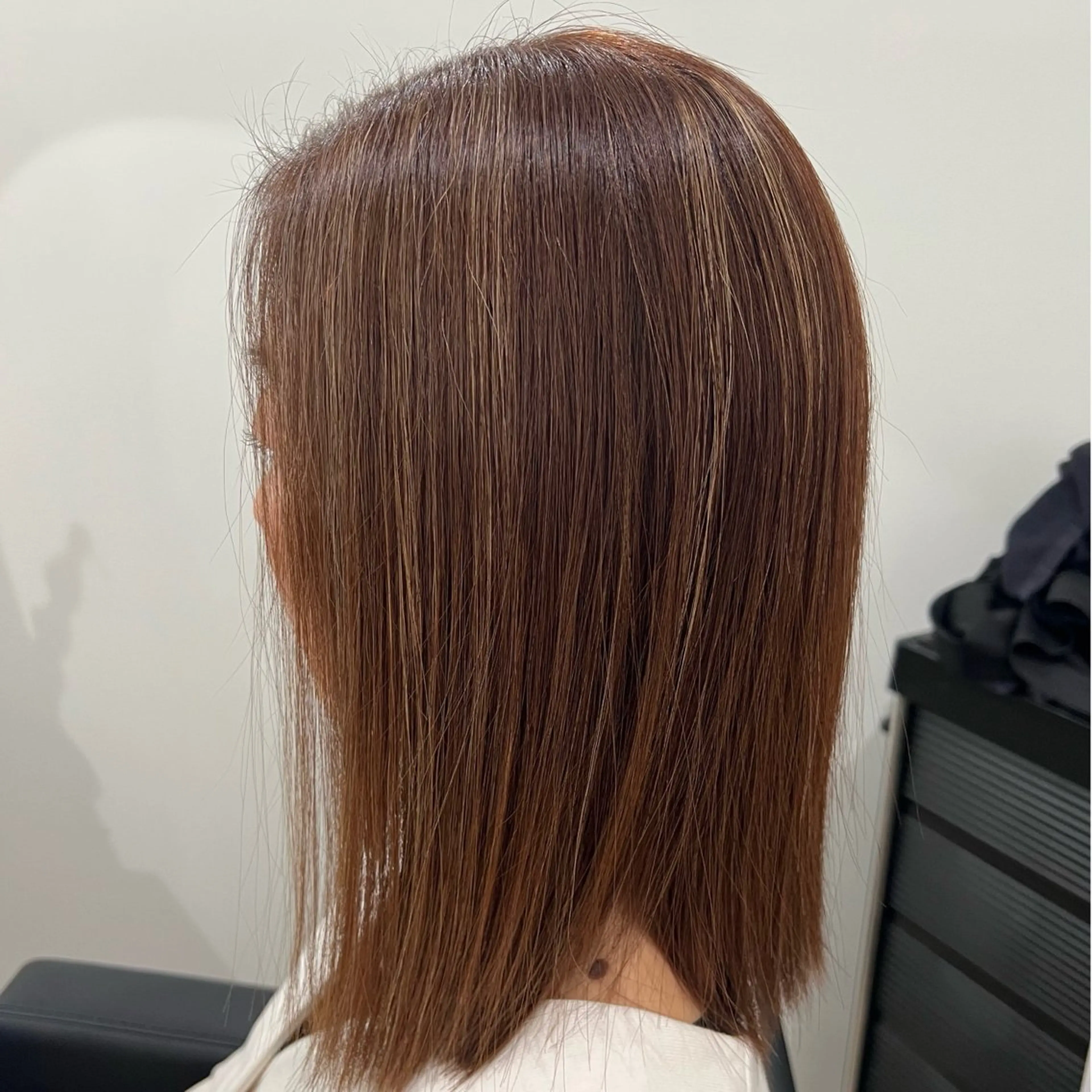 ミディアム ハイライト 小澤 蘭のヘアスタイル