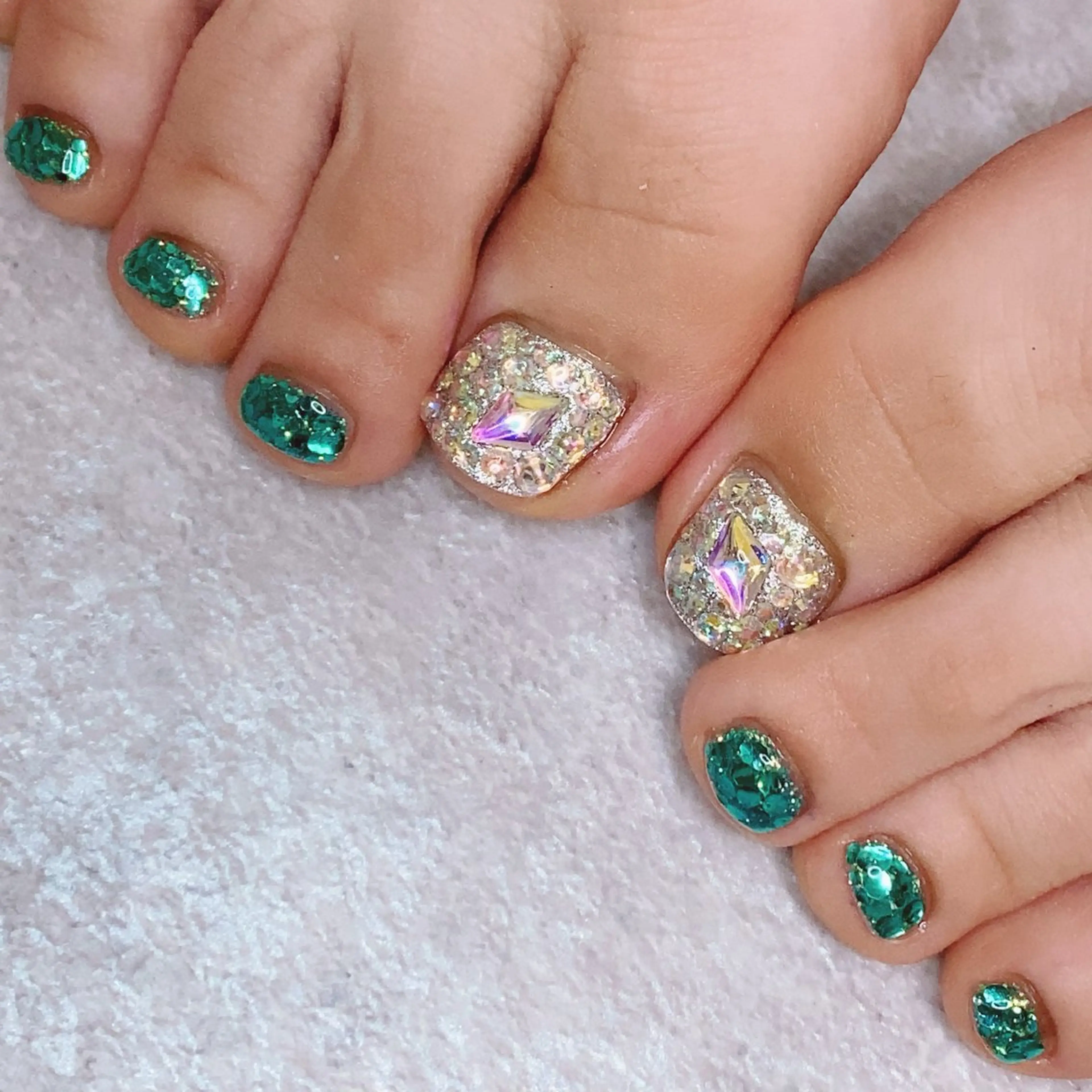 ネイル フットネイル C. NAILSのネイルデザイン