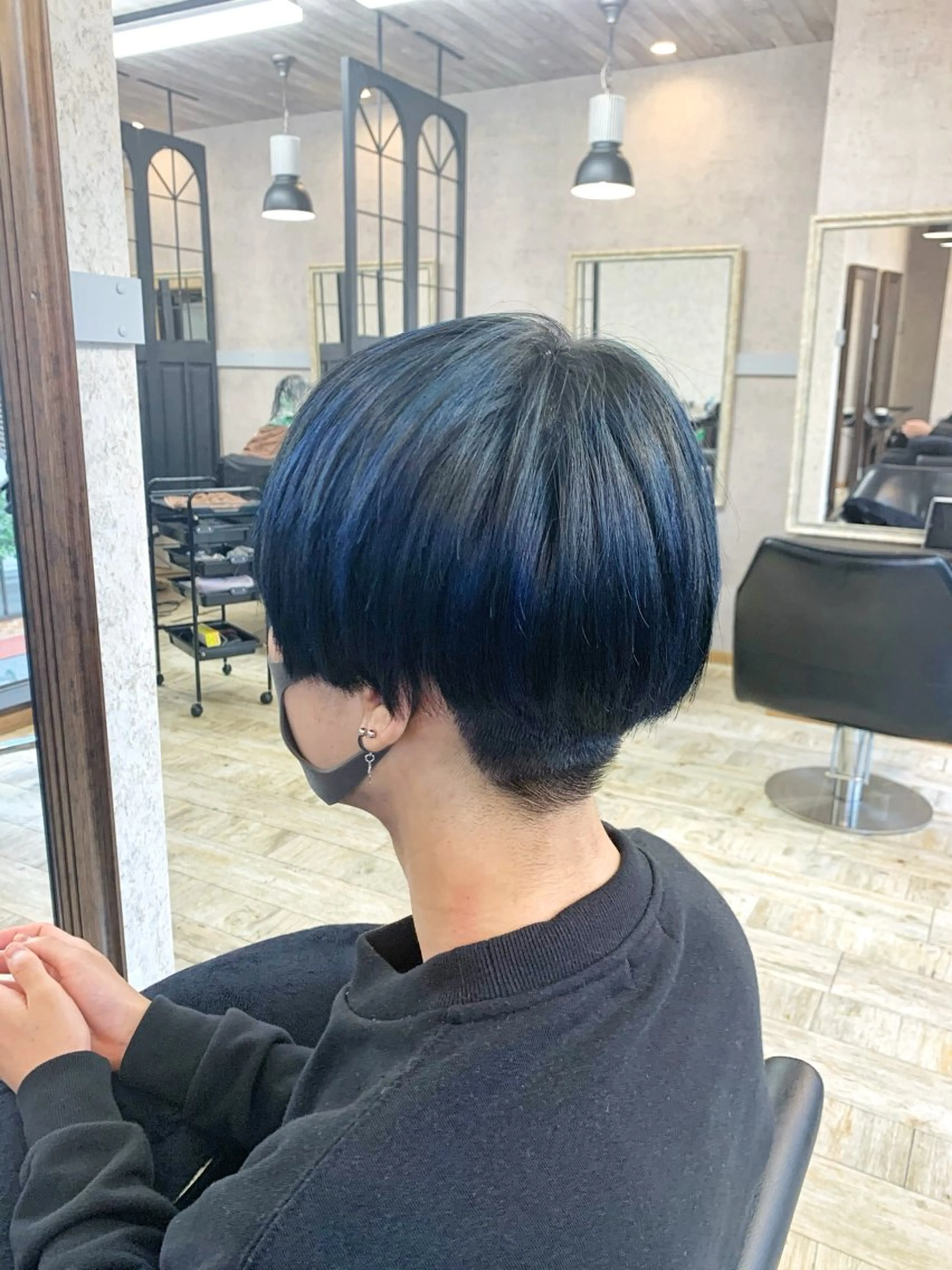 カラー 鈴木 春衣のヘアスタイル