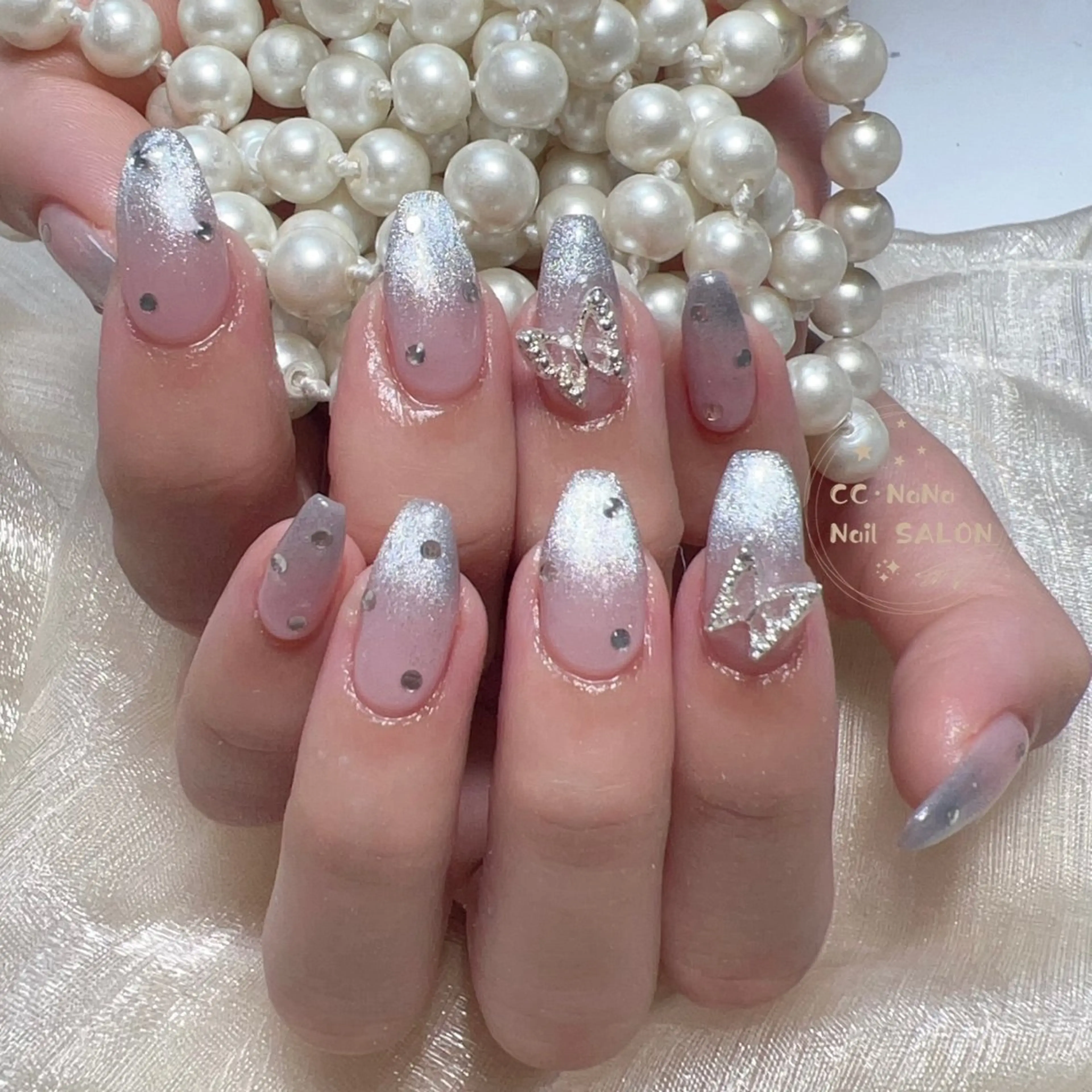 ネイル チークネイル フラッシュネイル ハート キラキラネイル 韓国ネイル ハンドネイル 💎CC・NaNa 韓国風ネイル🌙Cのネイルデザイン