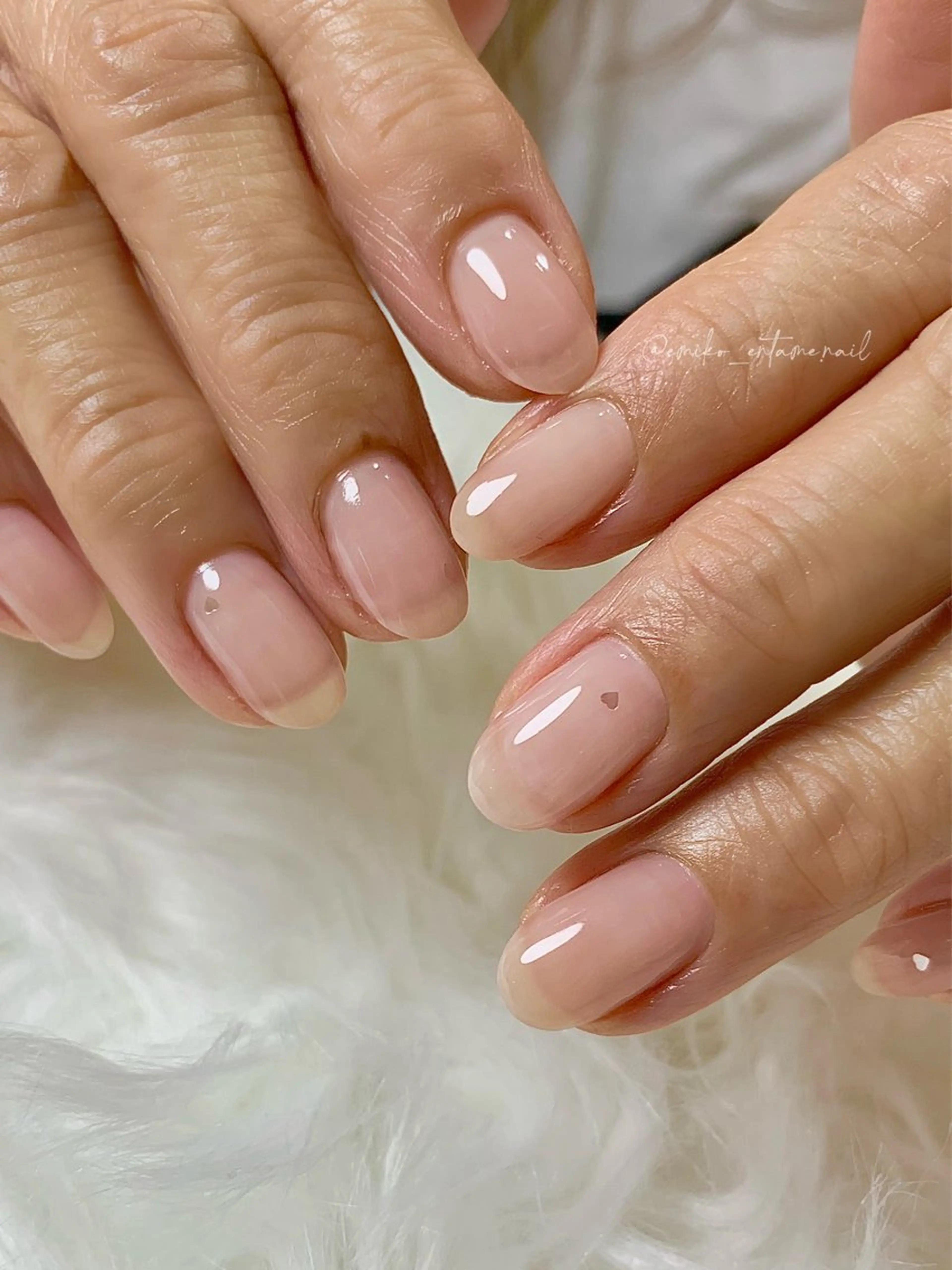 ネイル ホログラムネイル シンプルネイル EMIKOのネイルデザイン