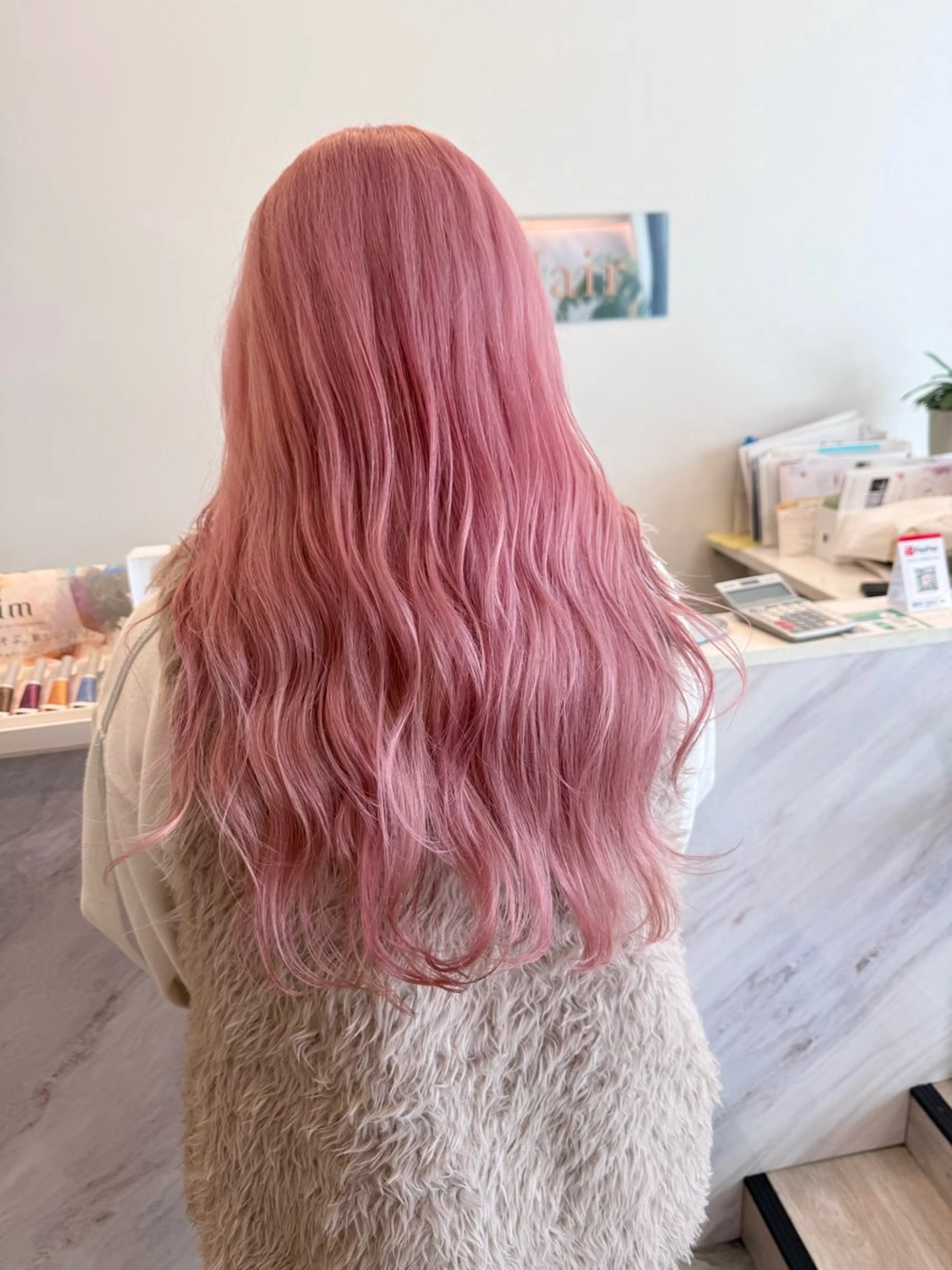 セミロング 縮毛矯正 ヘアカラー トリートメント ブリーチ毛に縮毛矯正 ✨カラー✨山田 正幸のヘアスタイル