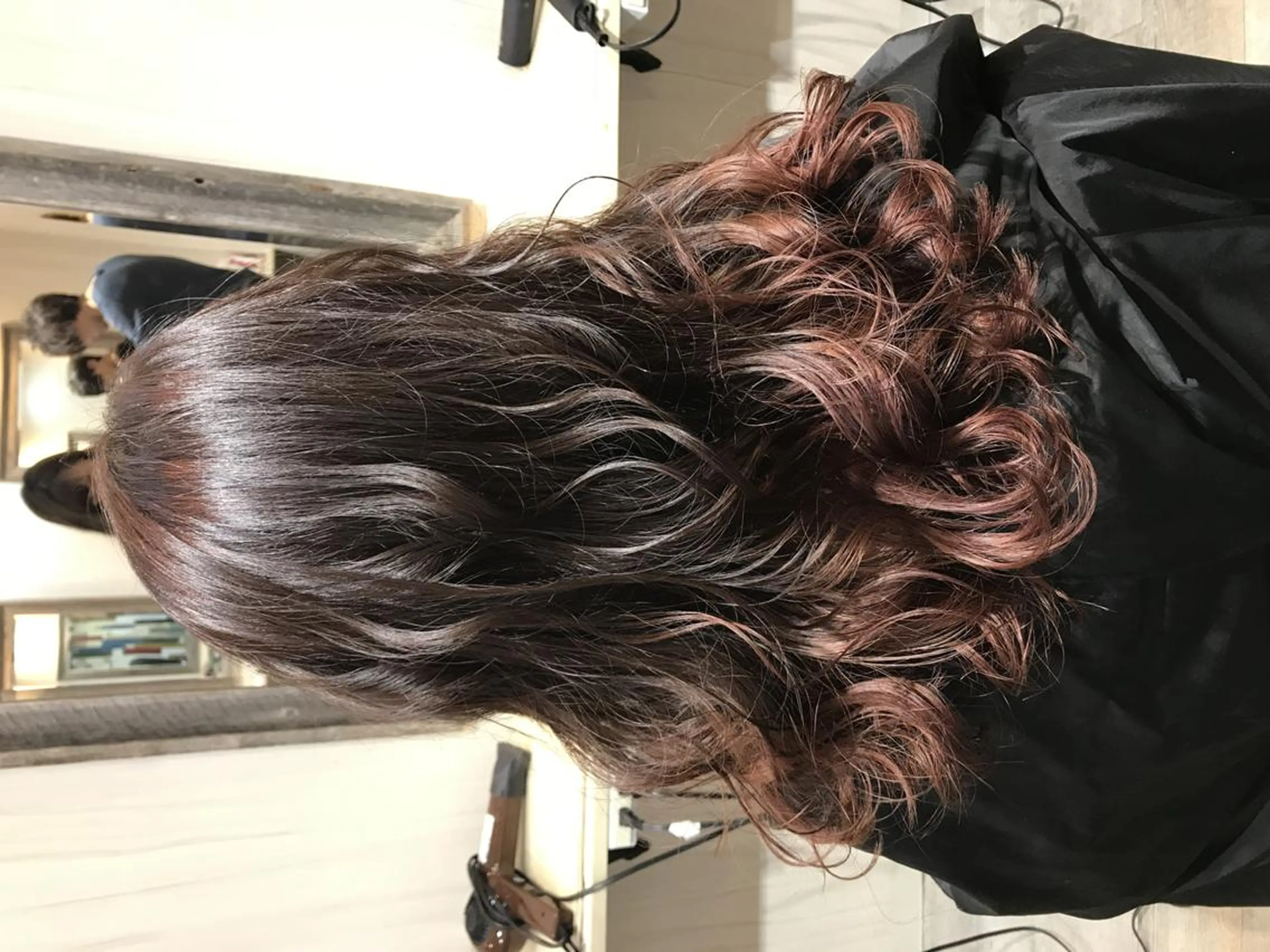 カラー 嶋村夏実🌼レイヤー 🌸白髪ぼかしのヘアスタイル