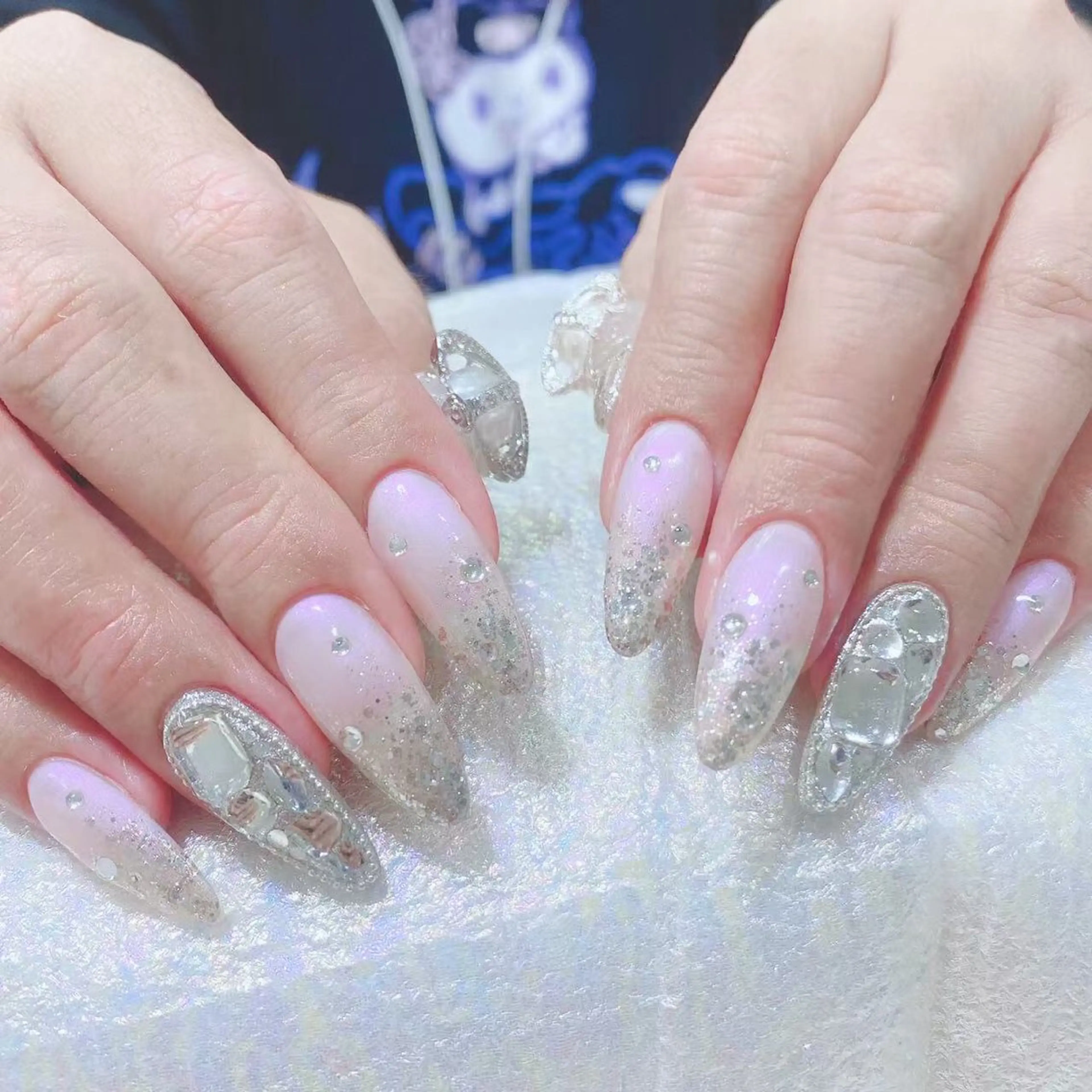 ネイル ハンドネイル Queens ひなのネイルデザイン