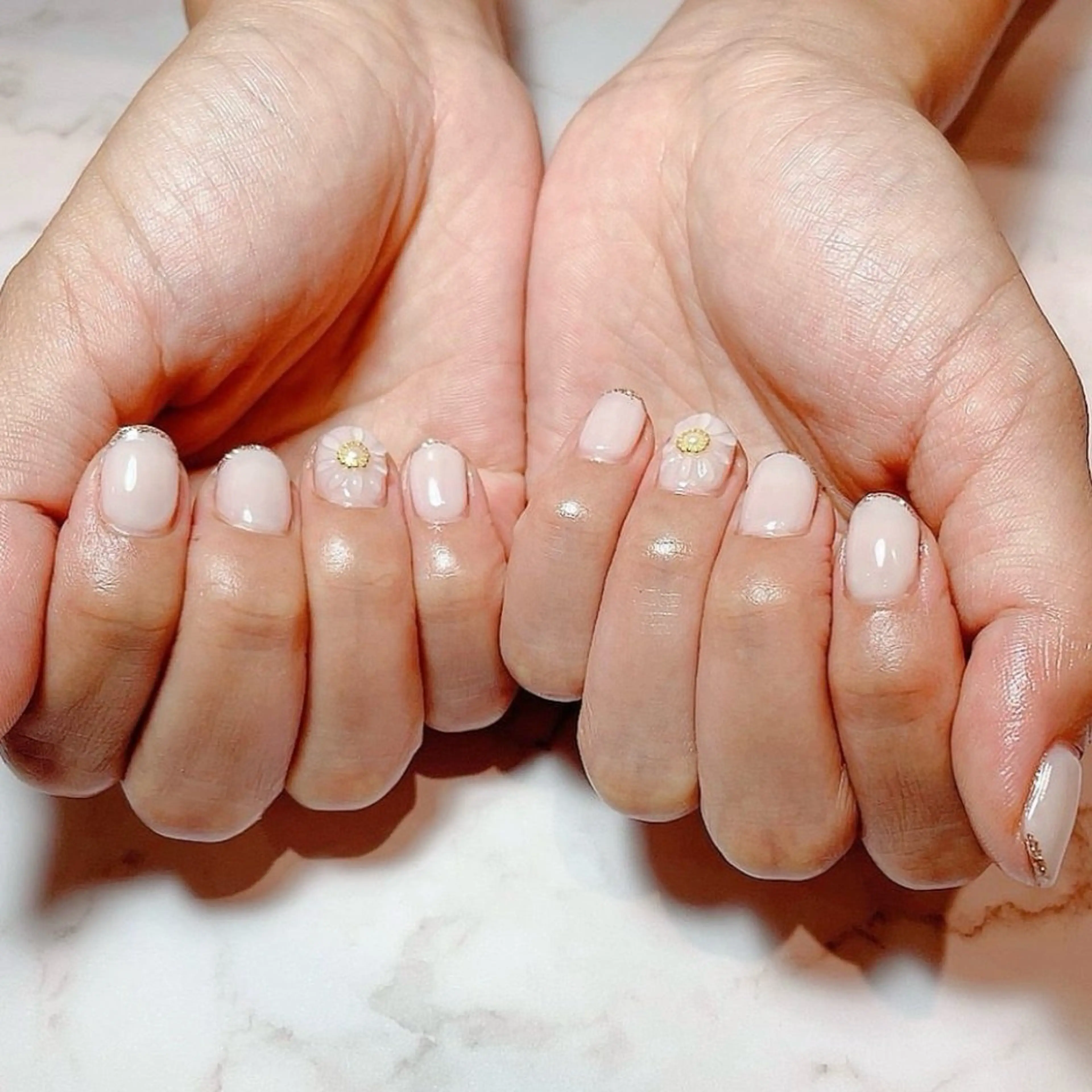 ネイル Rich to勝川店所属・村瀬 満里子のネイルデザイン