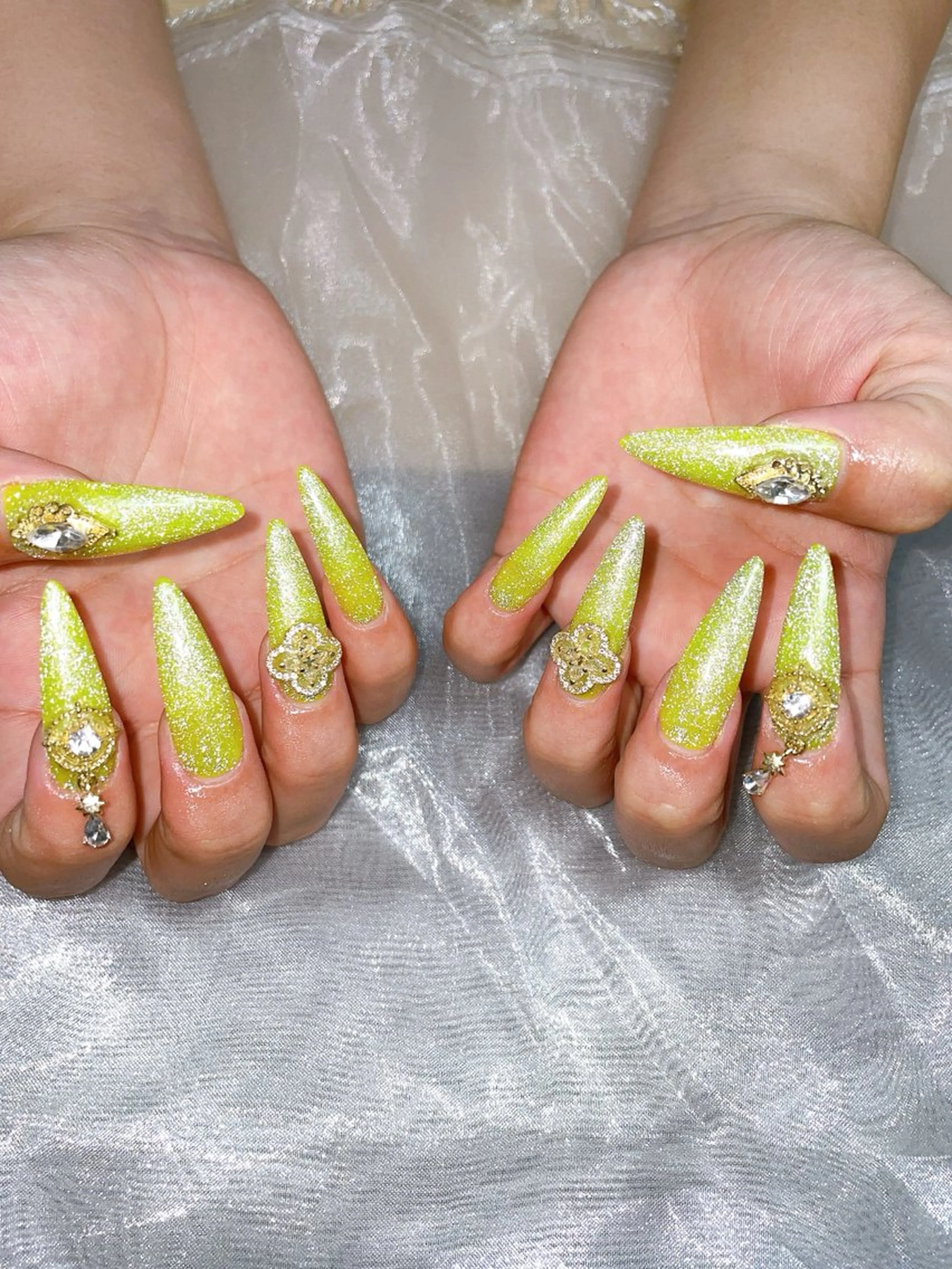 ネイル ハンドネイル ハンドケア GAL_ NAILのネイルデザイン