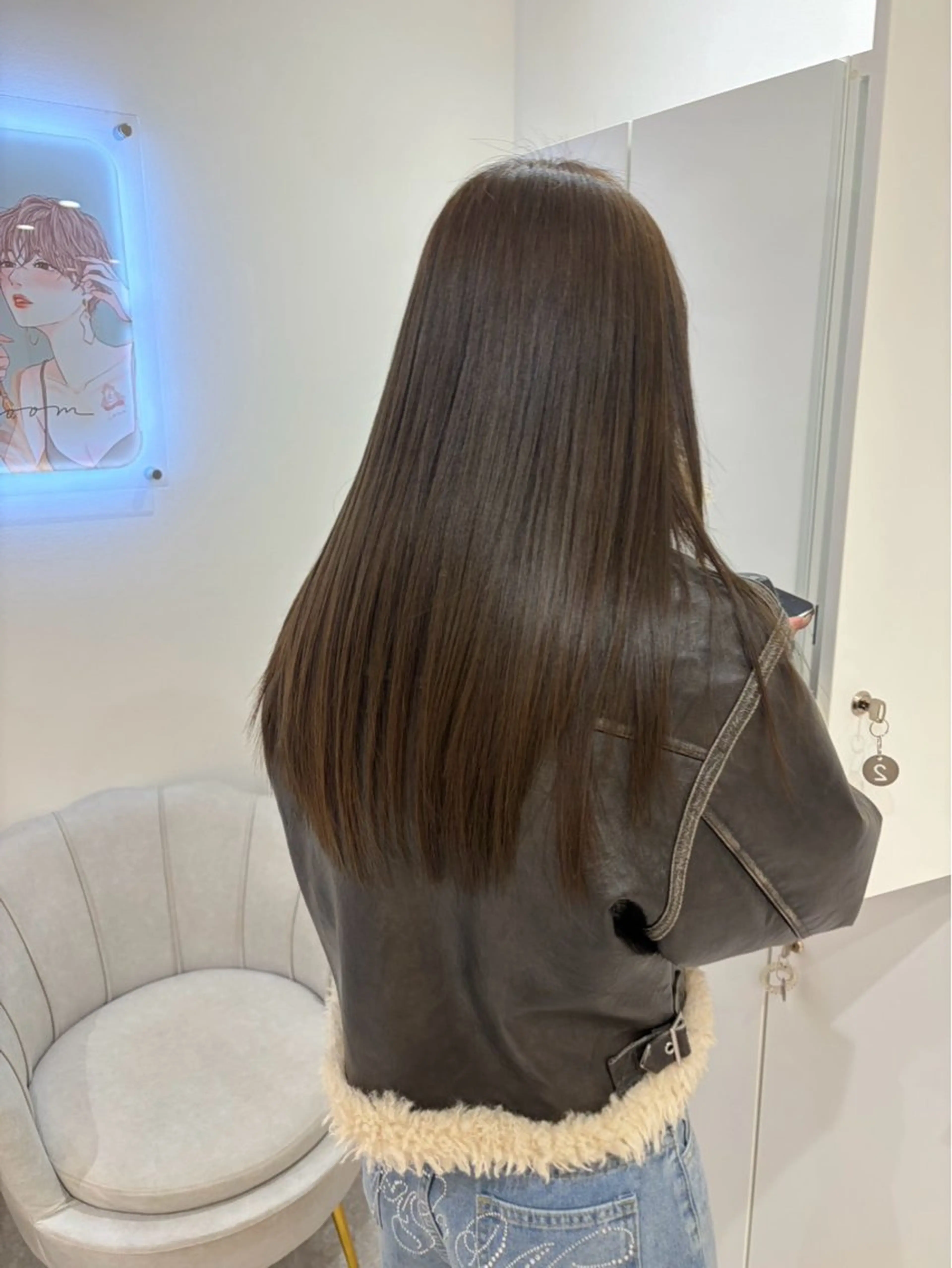 ロング ヘアカラー トリートメント イウラ ショウヤのヘアスタイル