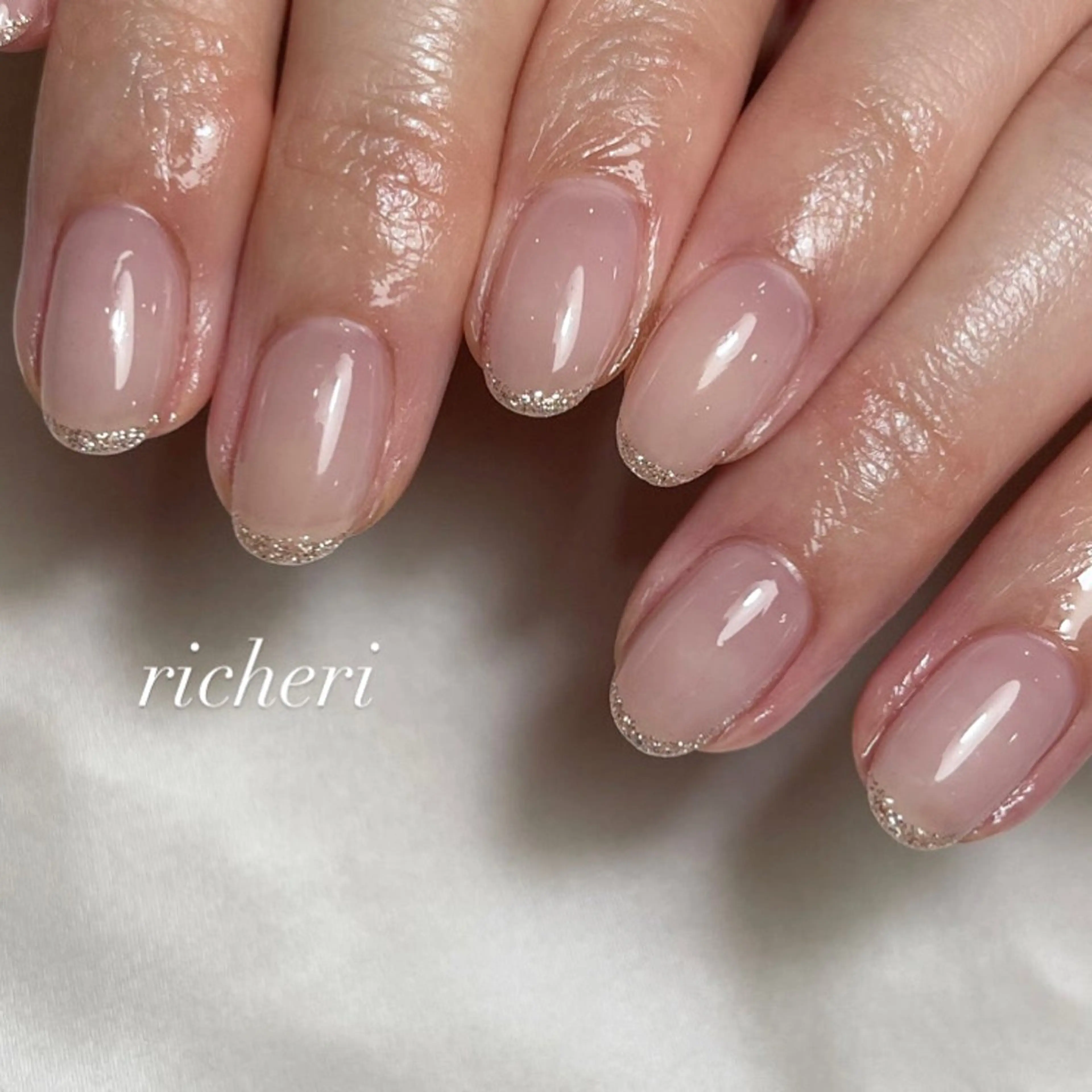 ミディアム ネイル ハンドネイル richeri beautyのネイルデザイン