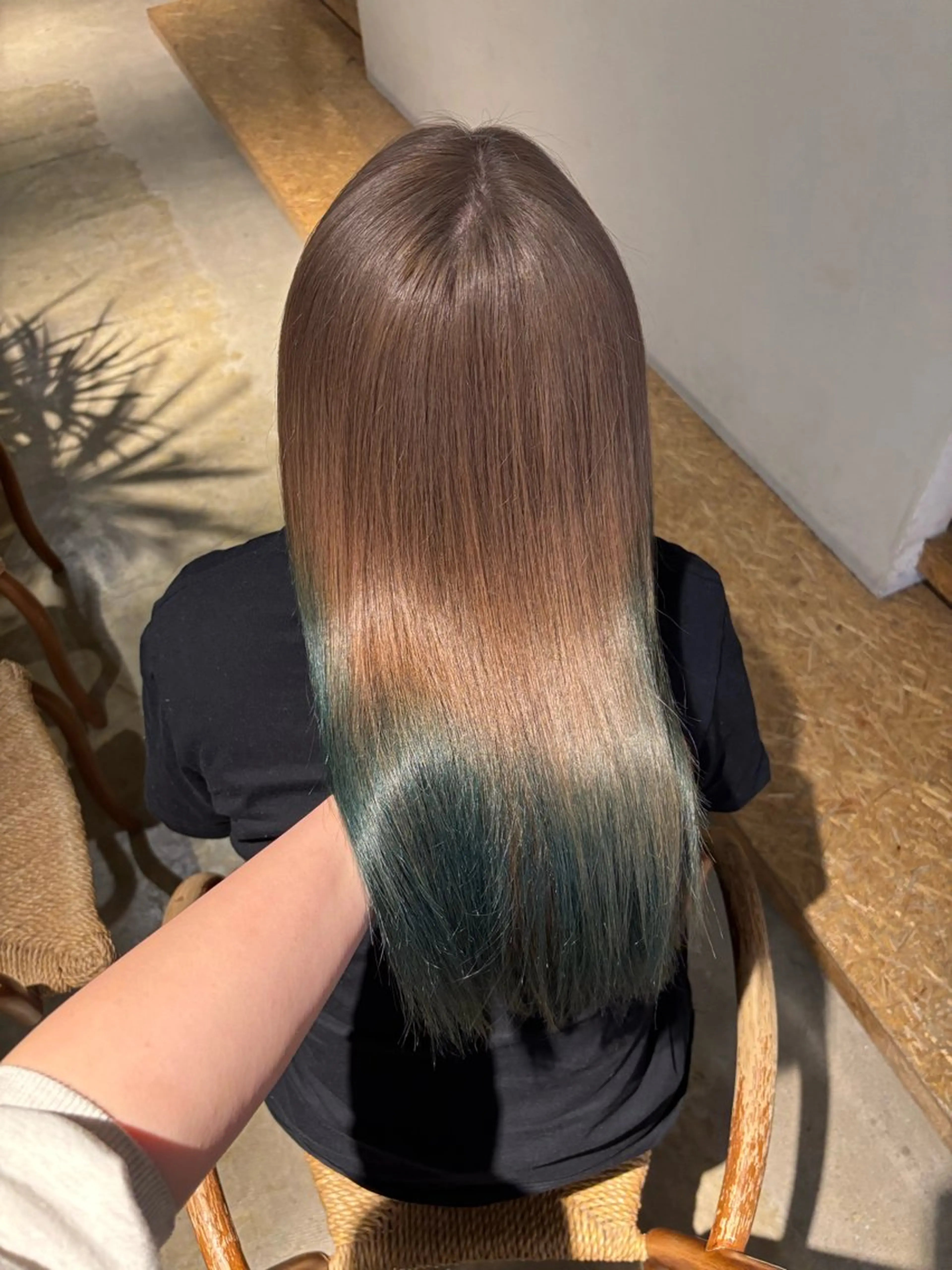 ロング ヘアカラー トリートメント えんぐちとも／透明感 カラー／博多ボブのヘアスタイル