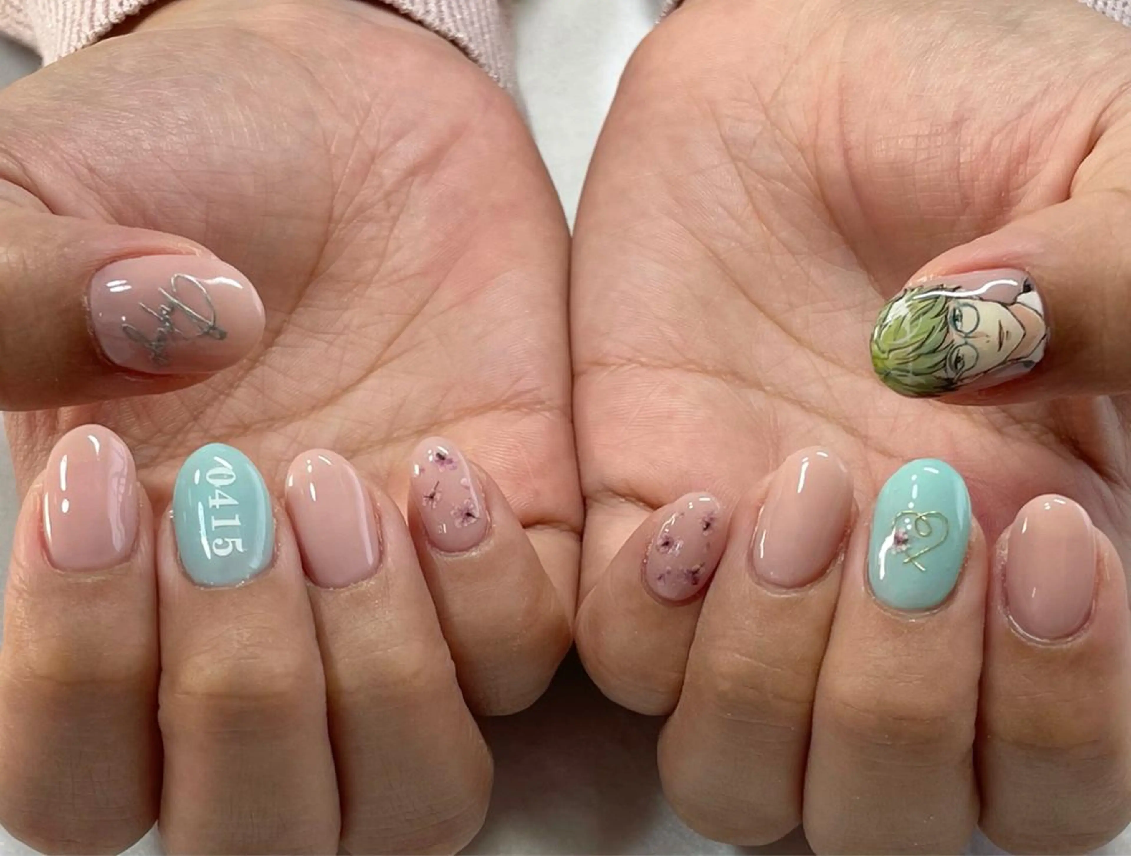 ネイル 東 千夏のネイルデザイン