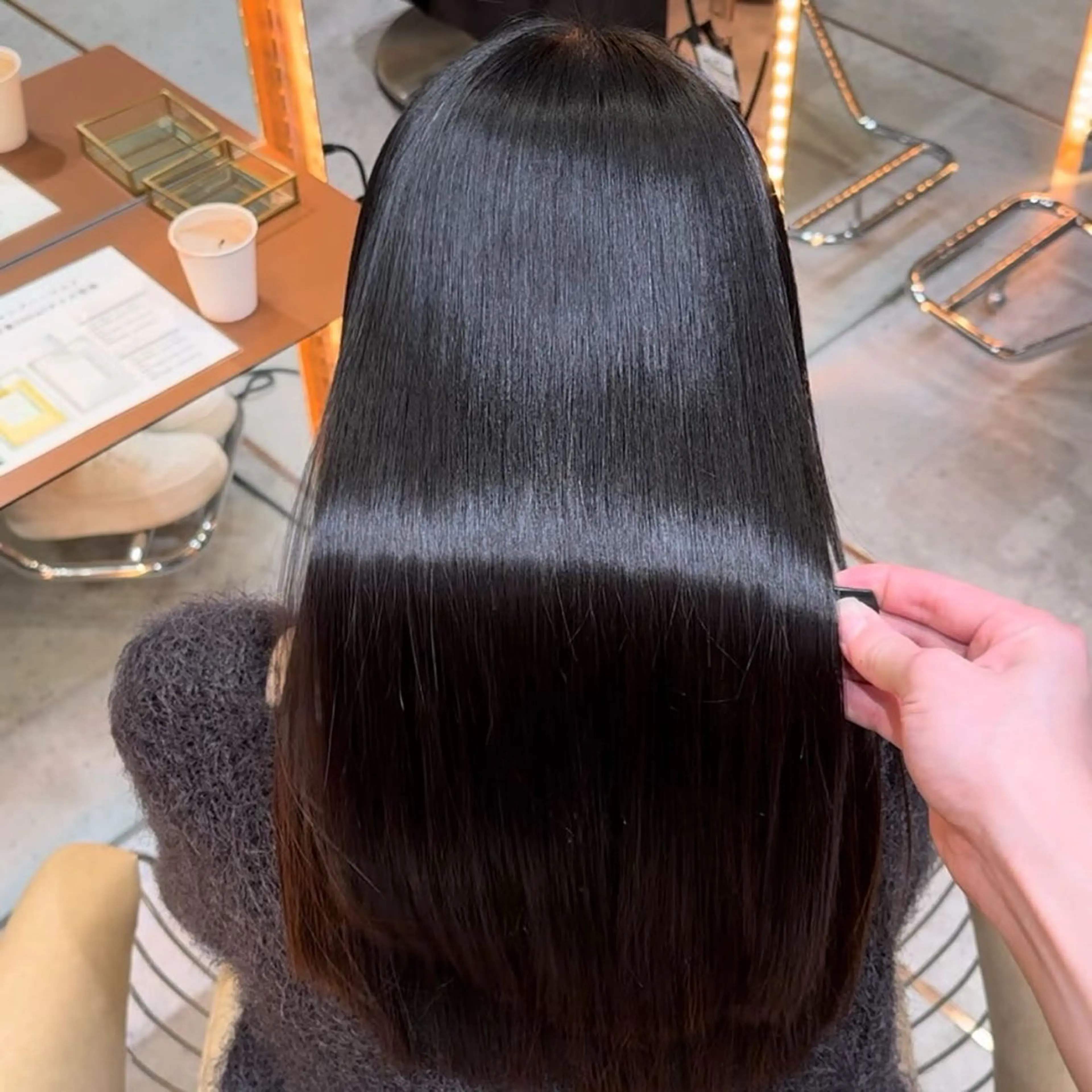 ロング SALOWIN 原宿iori B1所属・‎🤍髪質改善‎🤍 ‎VIVIE‎🤍のヘアスタイル