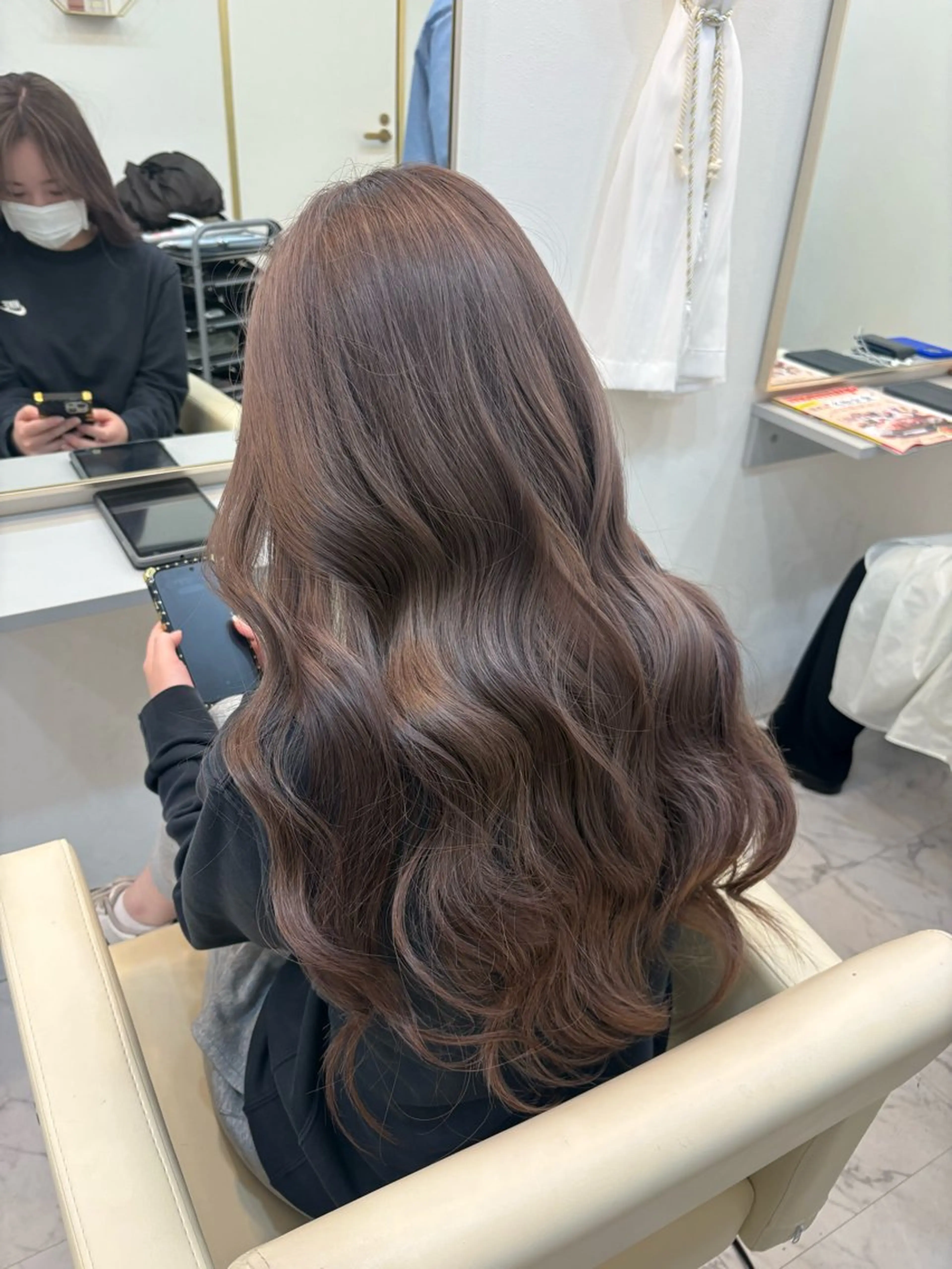ロング ヘアカラー 渡邉 怜のヘアスタイル