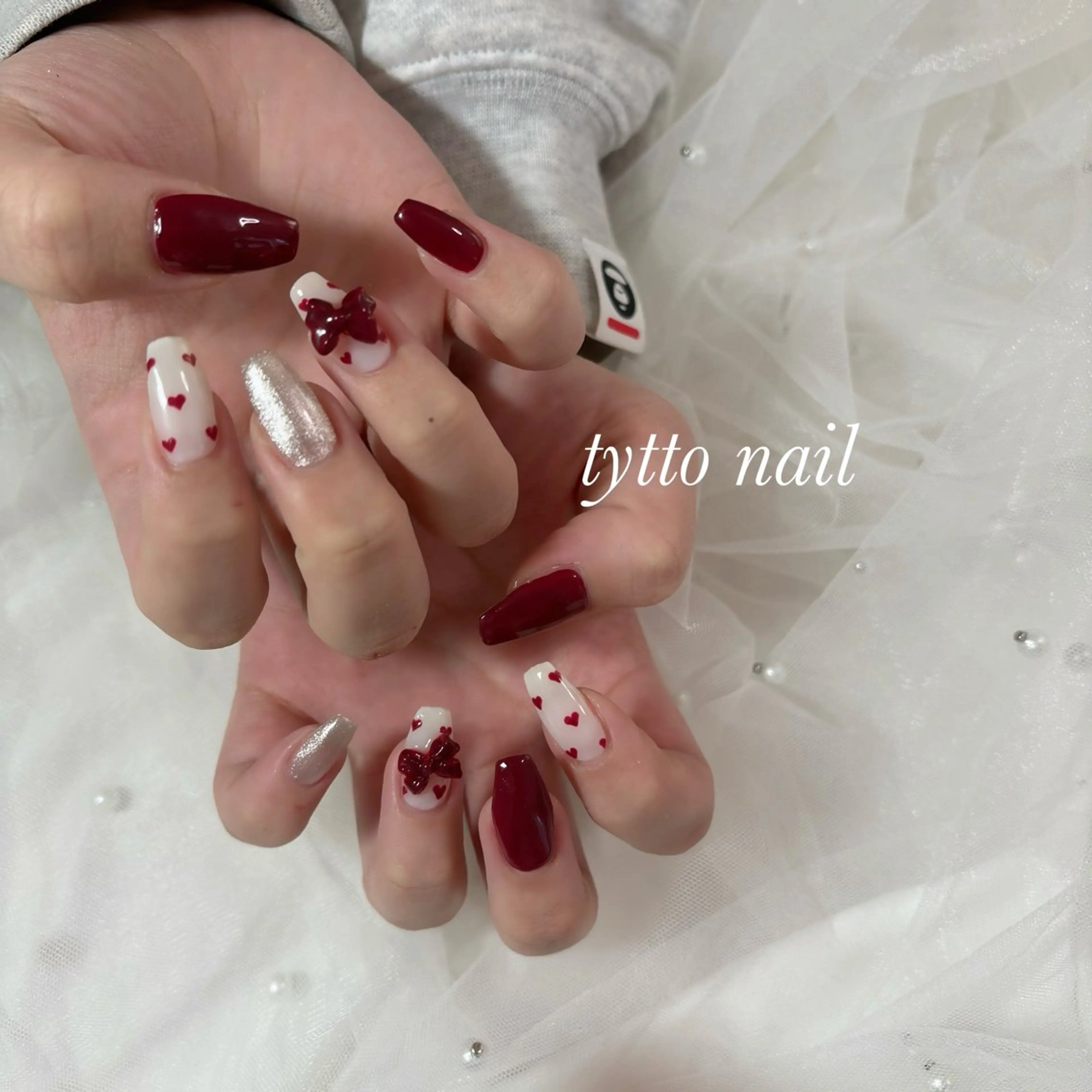 ネイル ボルドー ガーリー ハート キラキラネイル 韓国ネイル ハンドネイル tytto nail ❤︎‪‪eri‪‪のネイルデザイン
