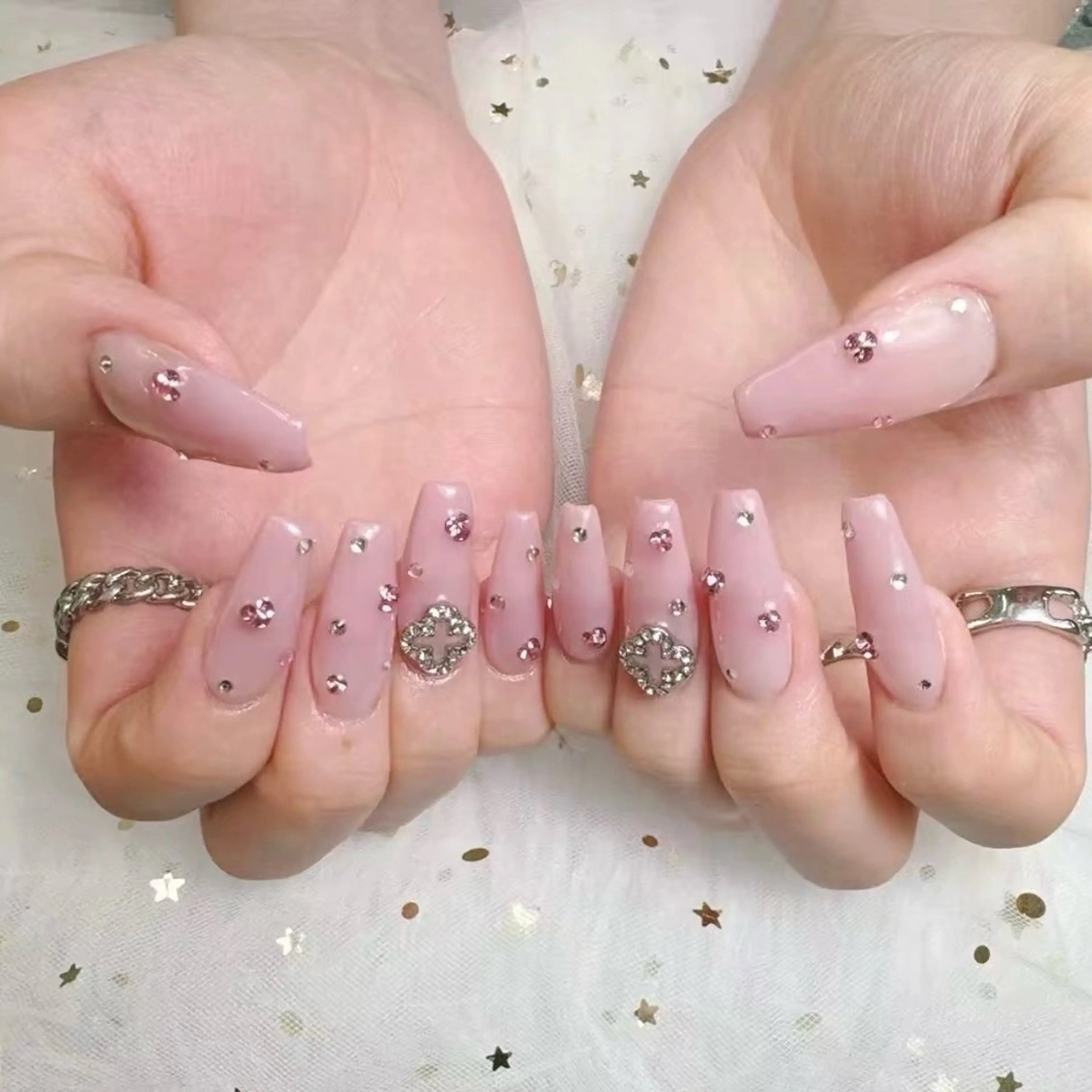 ネイル キラキラネイル マグネットネイル スカルプネイル 春ネイル ハンドネイル Melody Nail所属・Melody  3D/スカルプ専門店のネイルデザイン