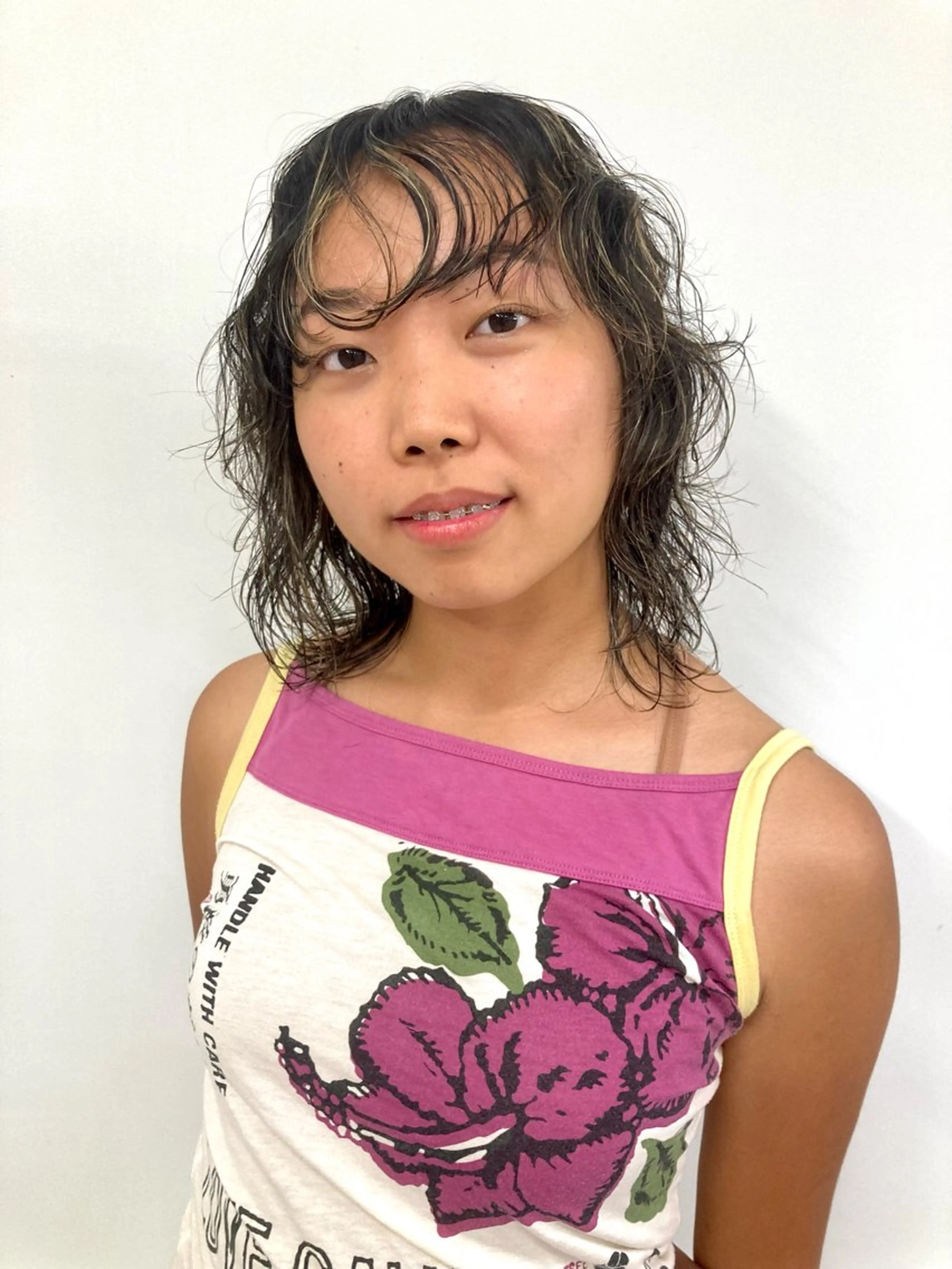 ミディアム カラー パーマ ヘアアレンジ ウルフレイヤー エクステ/kokiのヘアスタイル