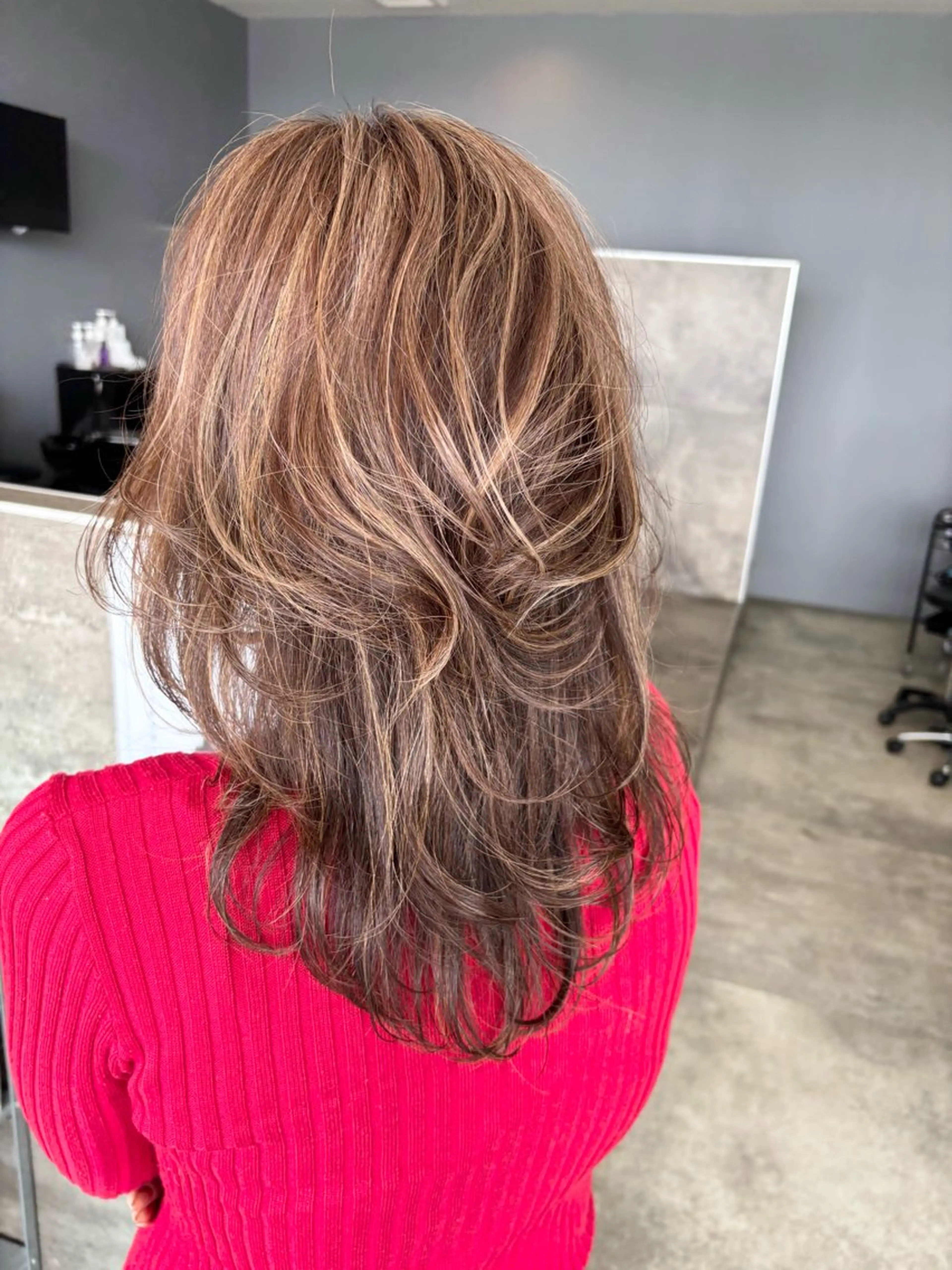 ミディアム カラー ハイライトカラー ハイライト レイヤーカット カット ヘアカラー ✂︎GLITTER ✂︎Yuu✂︎のヘアスタイル