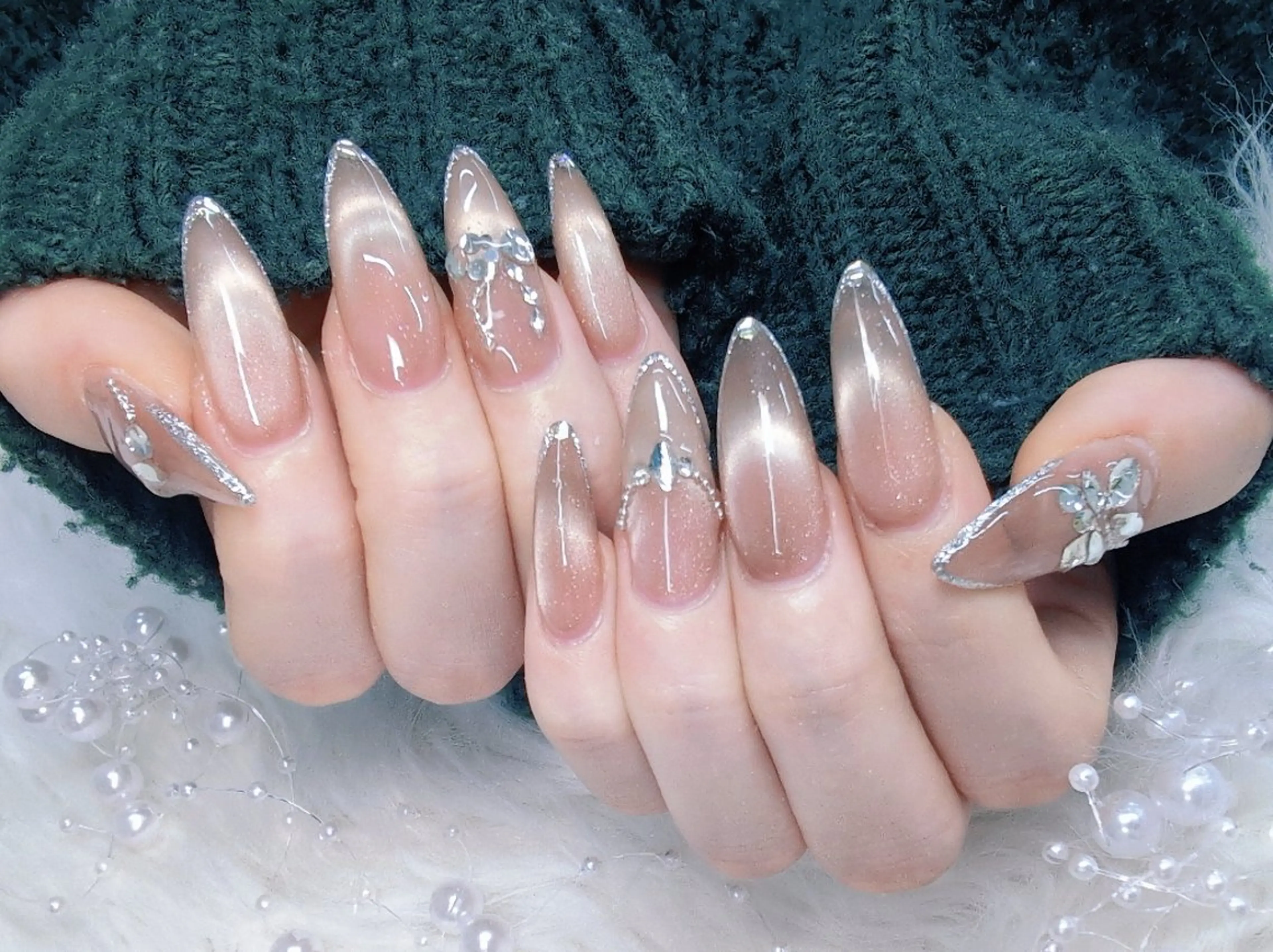 ネイル チークネイル 成人式 長さ出し フラッシュネイル フレンチネイル Chouette Nailのネイルデザイン