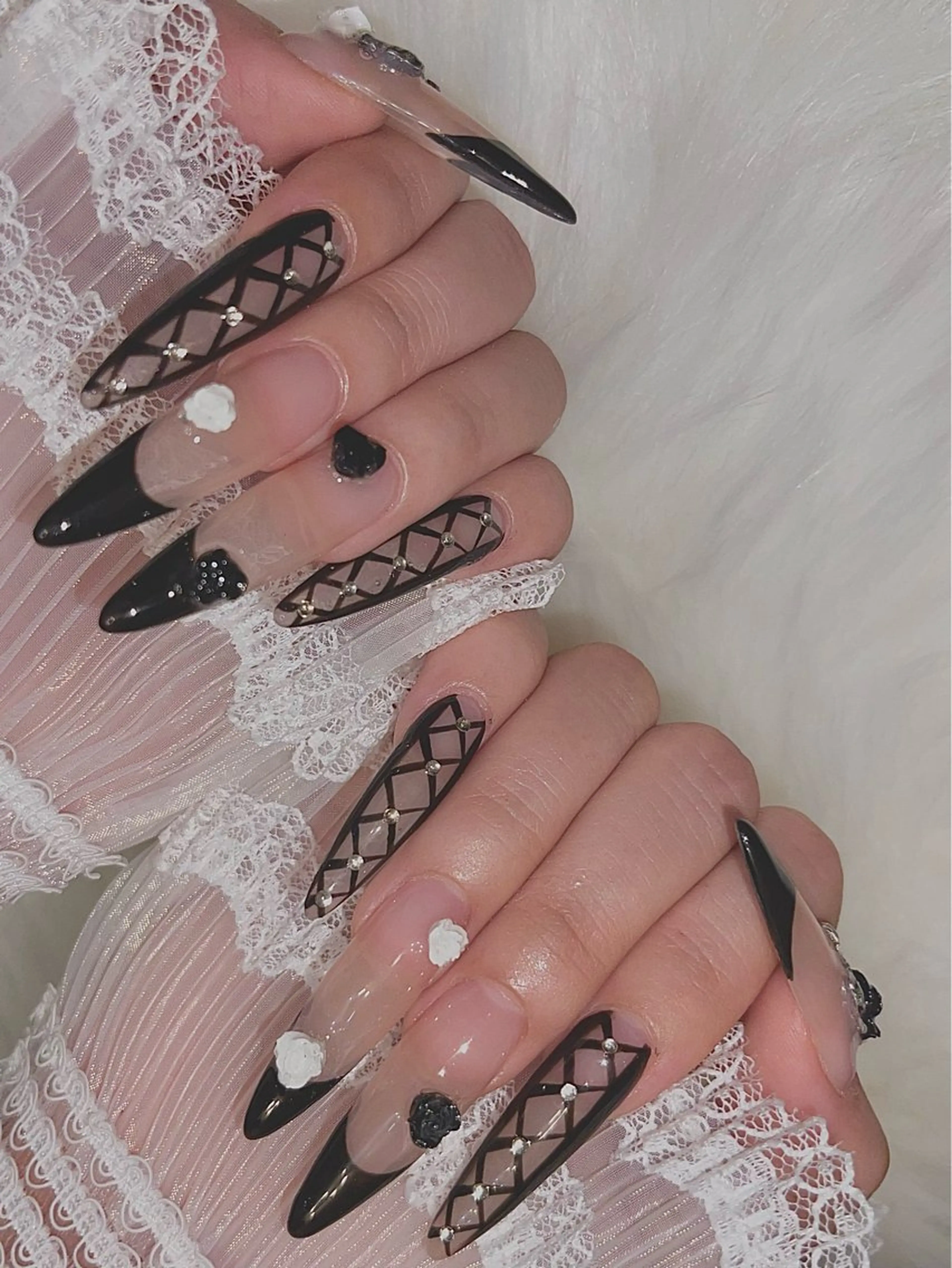 ネイル 夜までElle.M 【エルマ】のネイルデザイン