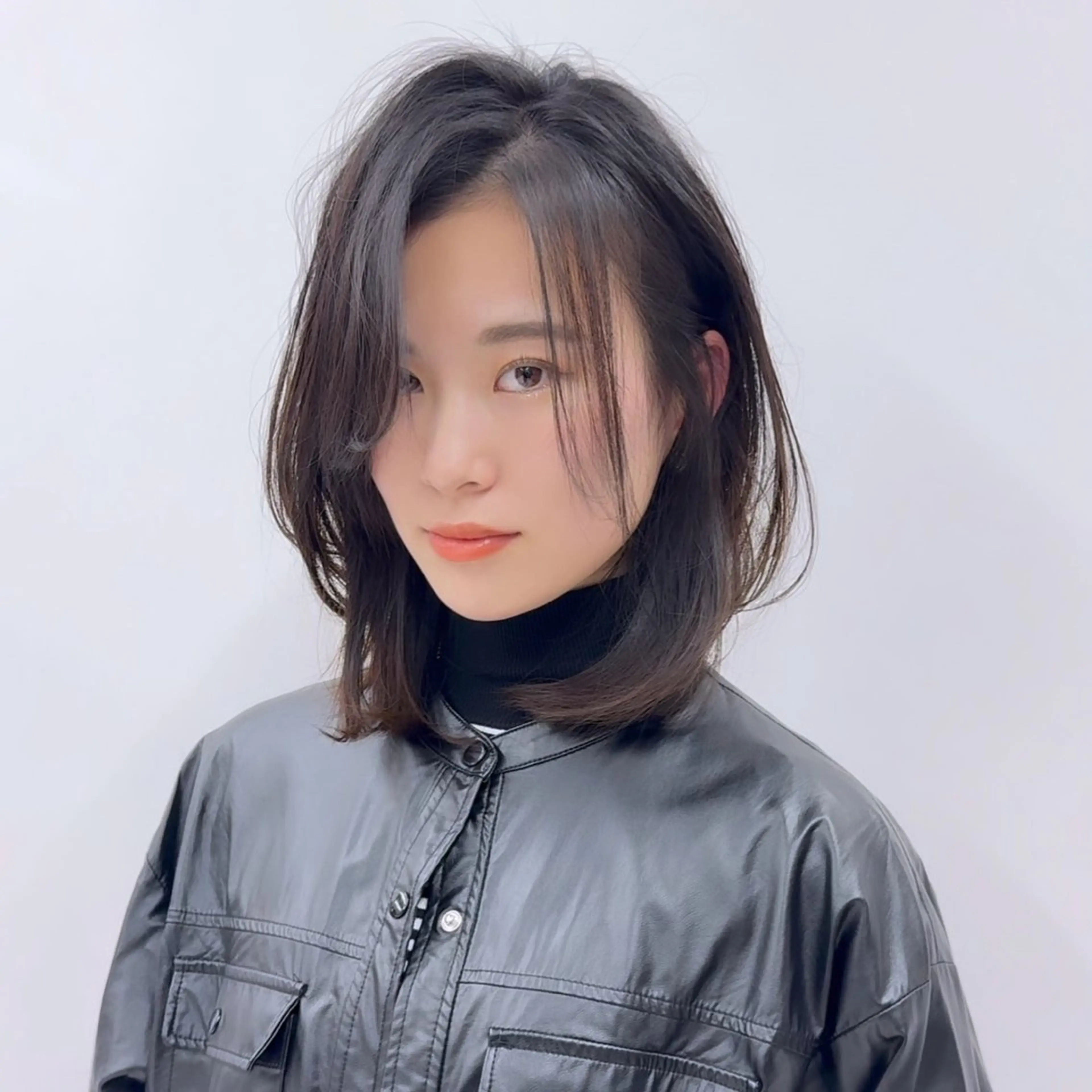 ミディアム カット ヘアカラー トリートメント レイヤーカット/ 堀匠吾のヘアスタイル