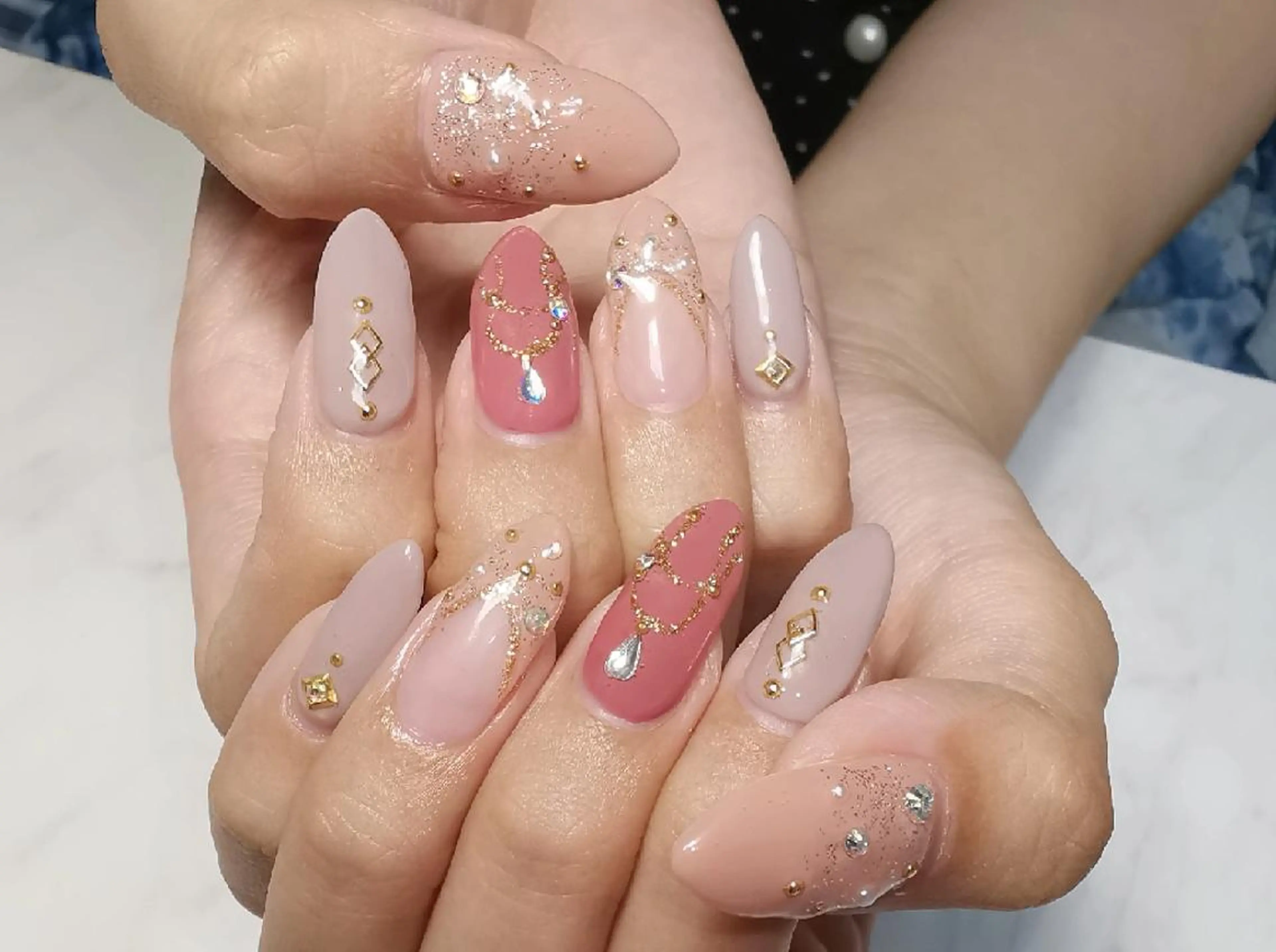 ネイル 持ち込み ハンドネイル reve あやののネイルデザイン