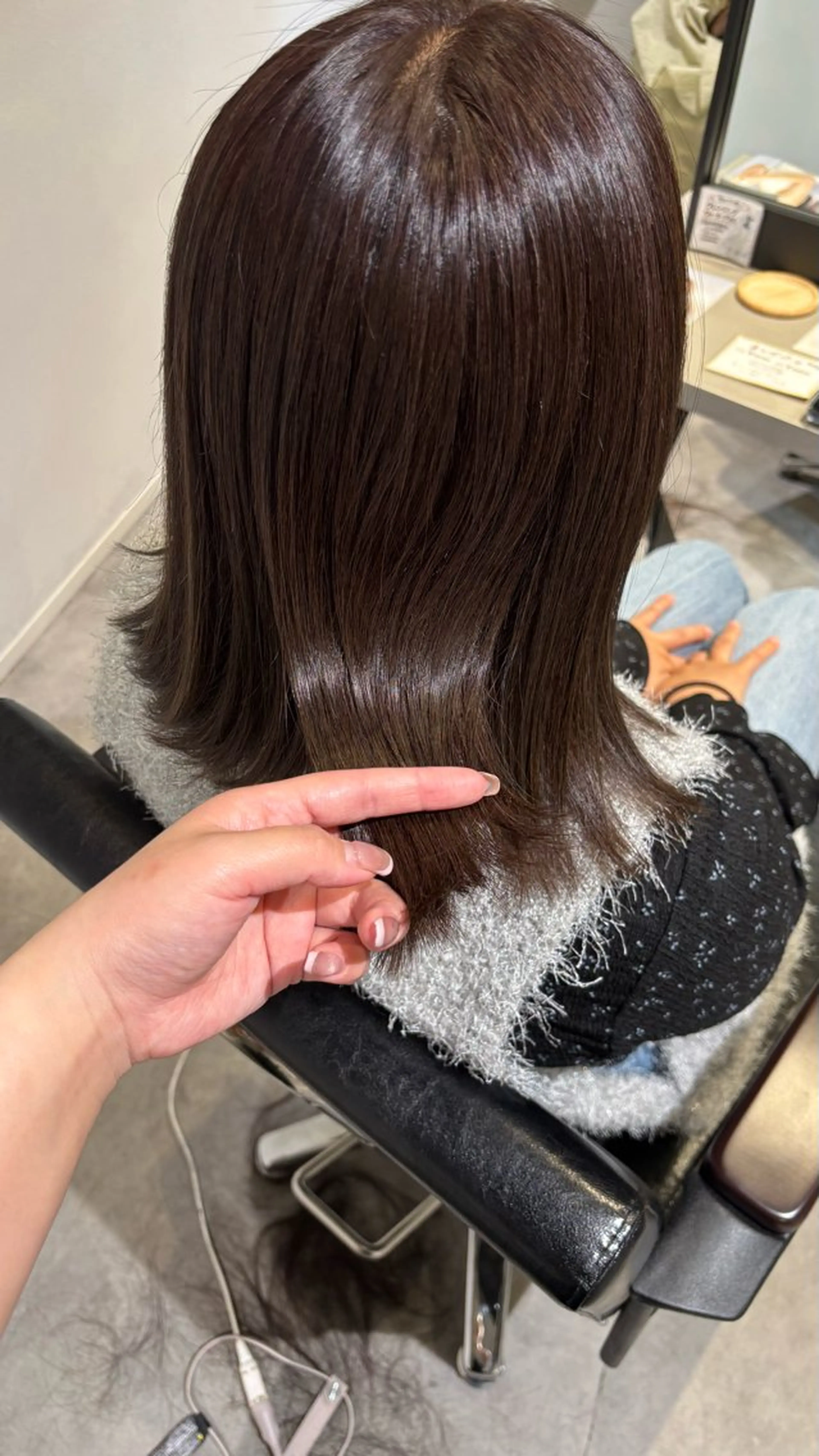 ミディアム カット ヘアカラー トリートメント YURINO /ボブ ベージュ/ハイトーンのヘアスタイル