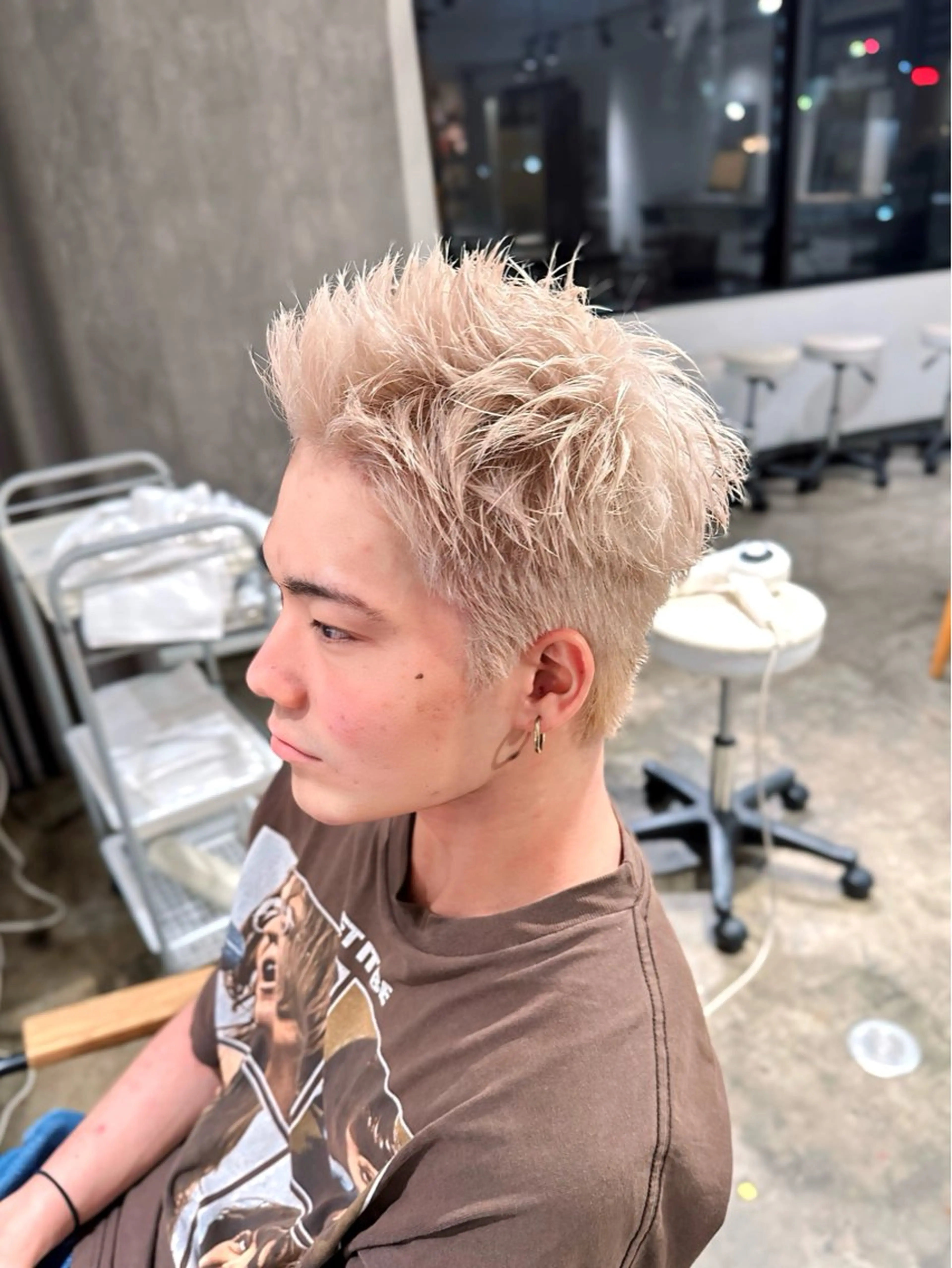 メンズ メンズブリーチ メンズハイトーン メンズパーマ スパイキーショート カット ヘアカラー トリートメント 骨格補正施術/メンズ 専門美容師/YUYAのヘアスタイル