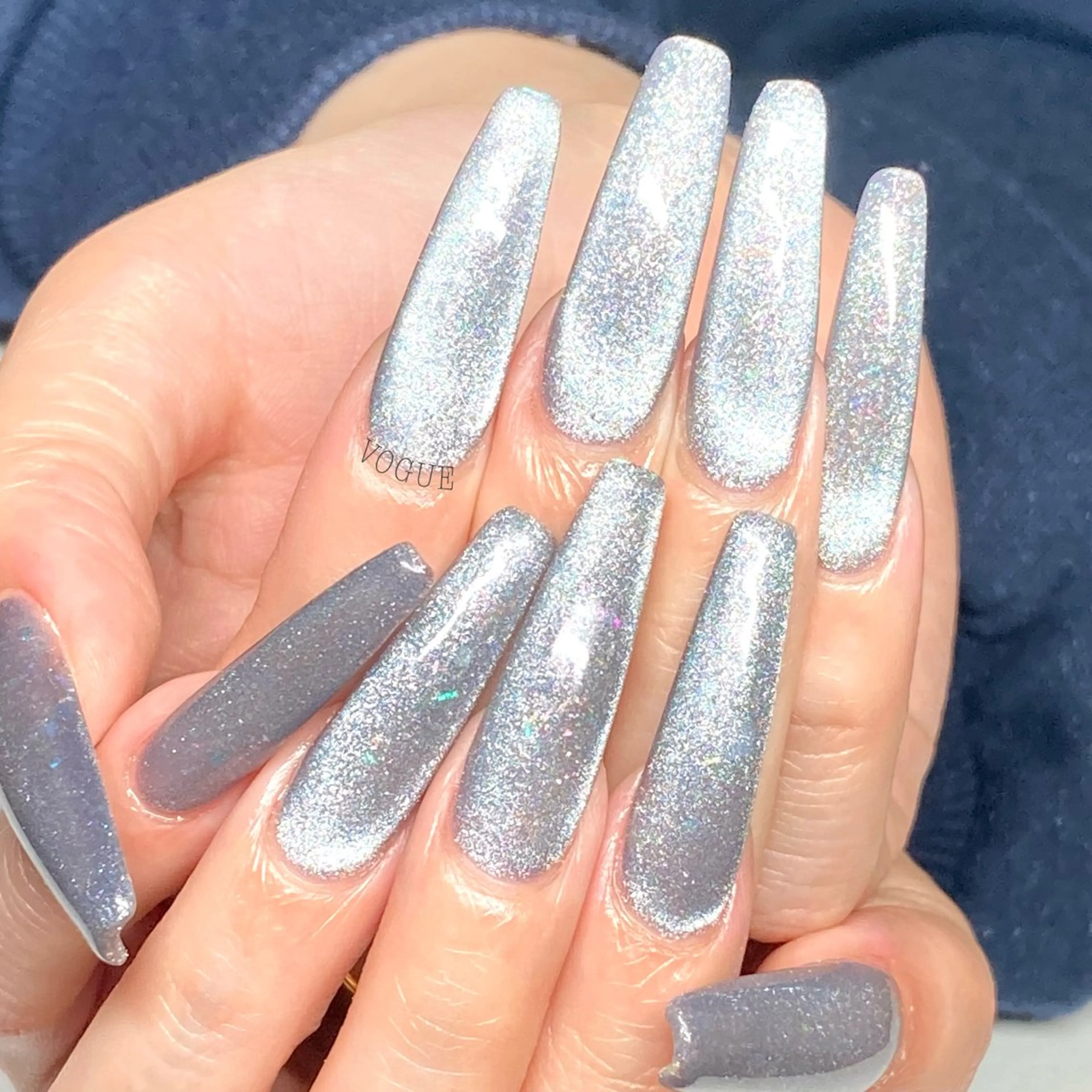 ネイル ハンドネイル VOGUE ×SWANのネイルデザイン