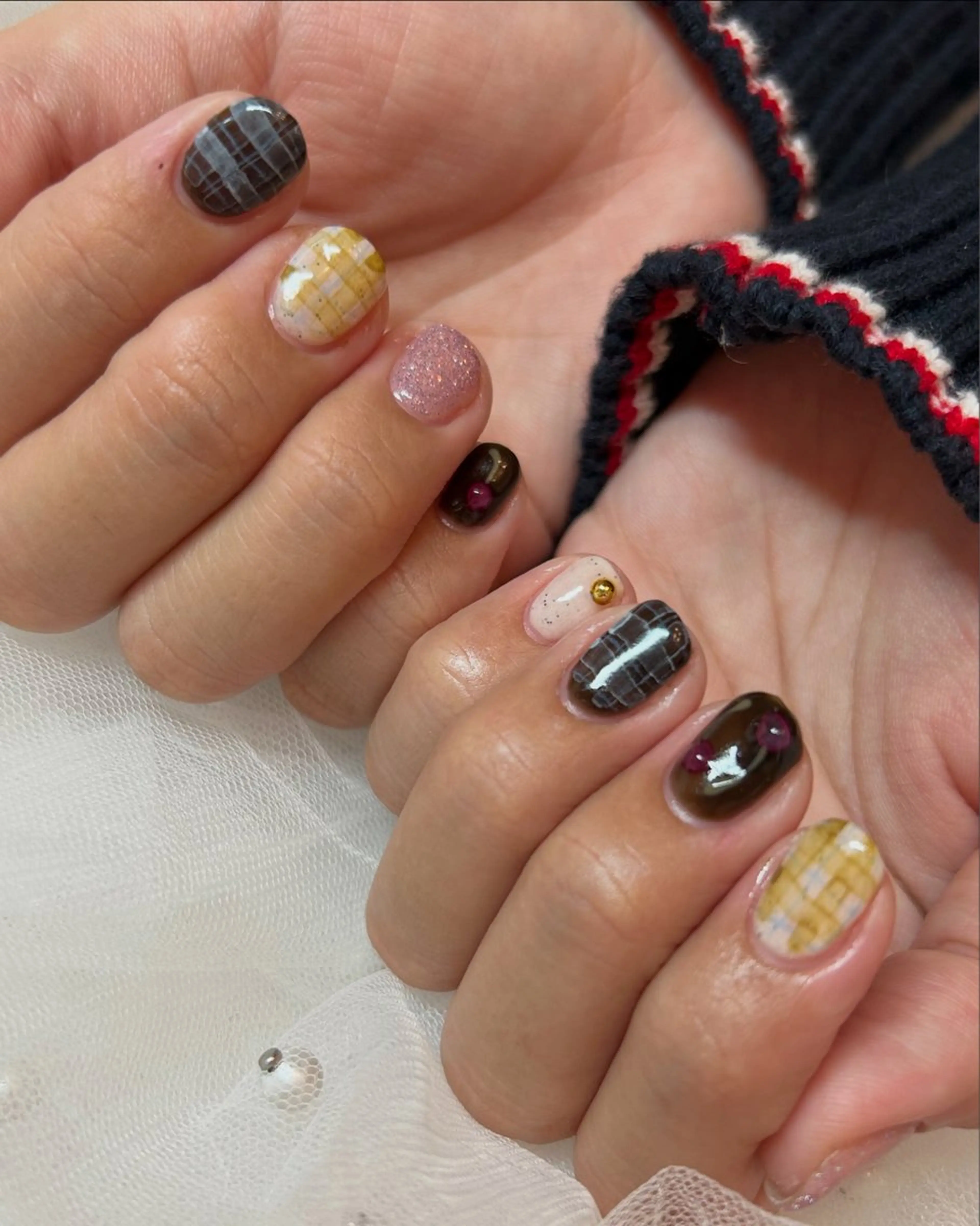 ネイル takara nail所属・takara射水高岡 マグネット韓国ポップのネイルデザイン