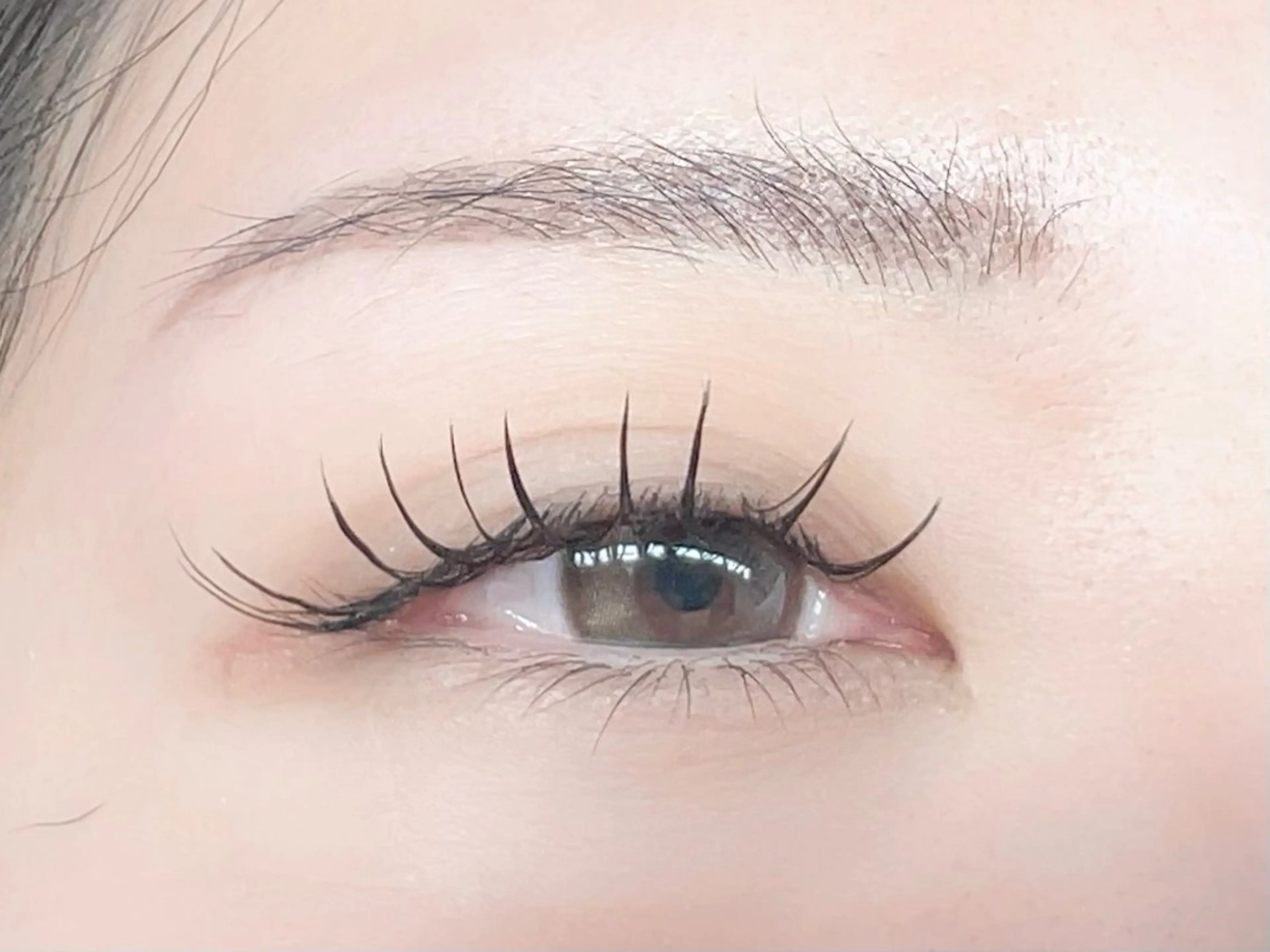 マツエク・マツパ フラットラッシュ FLY NAIL&Eyelash Salon 梅田店所属・YUKI FUKUMARUのマツエク・マツパデザイン