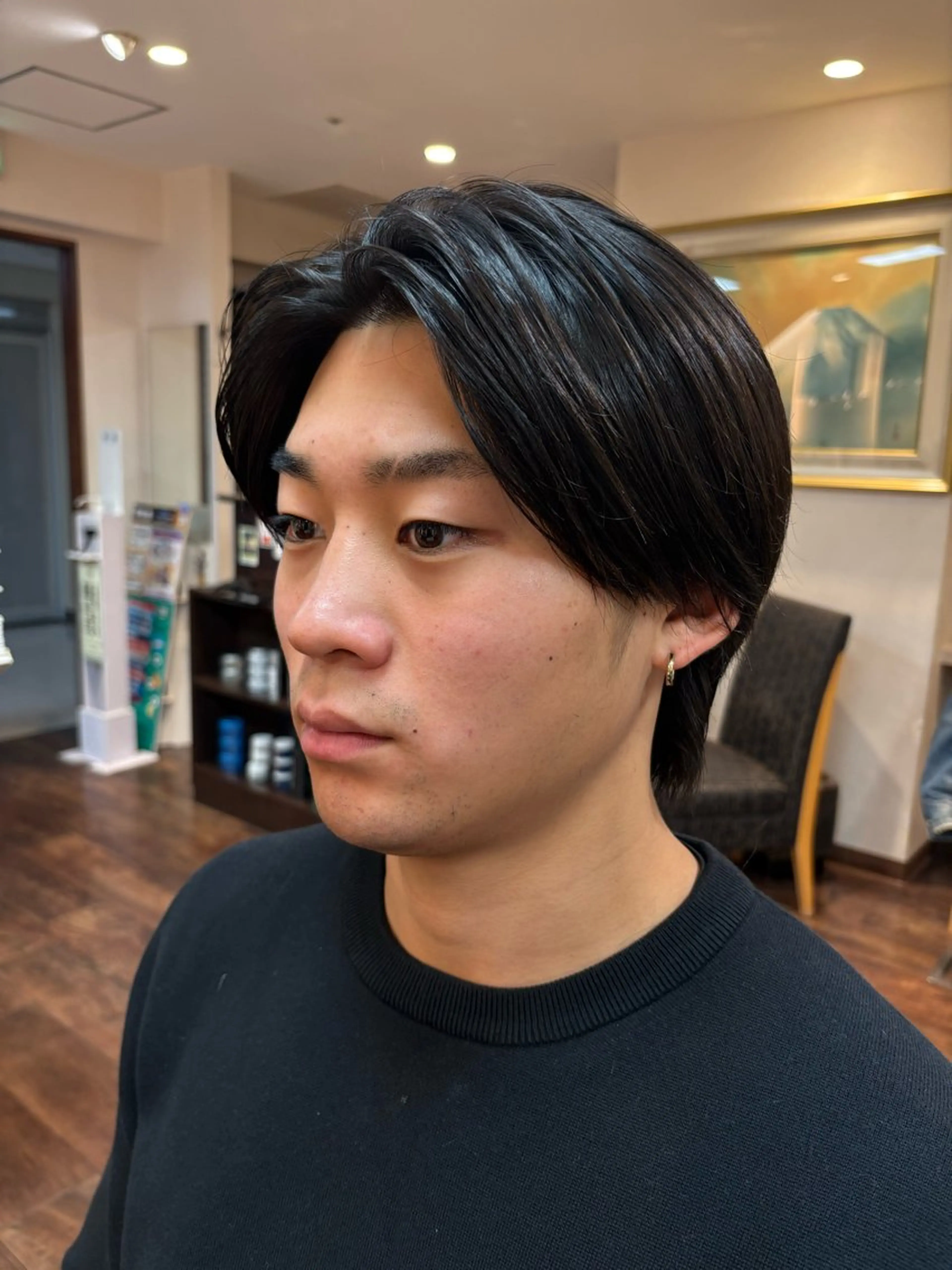 ミディアム メンズ センターパート ツーブロック 吉田 秀斗のヘアスタイル