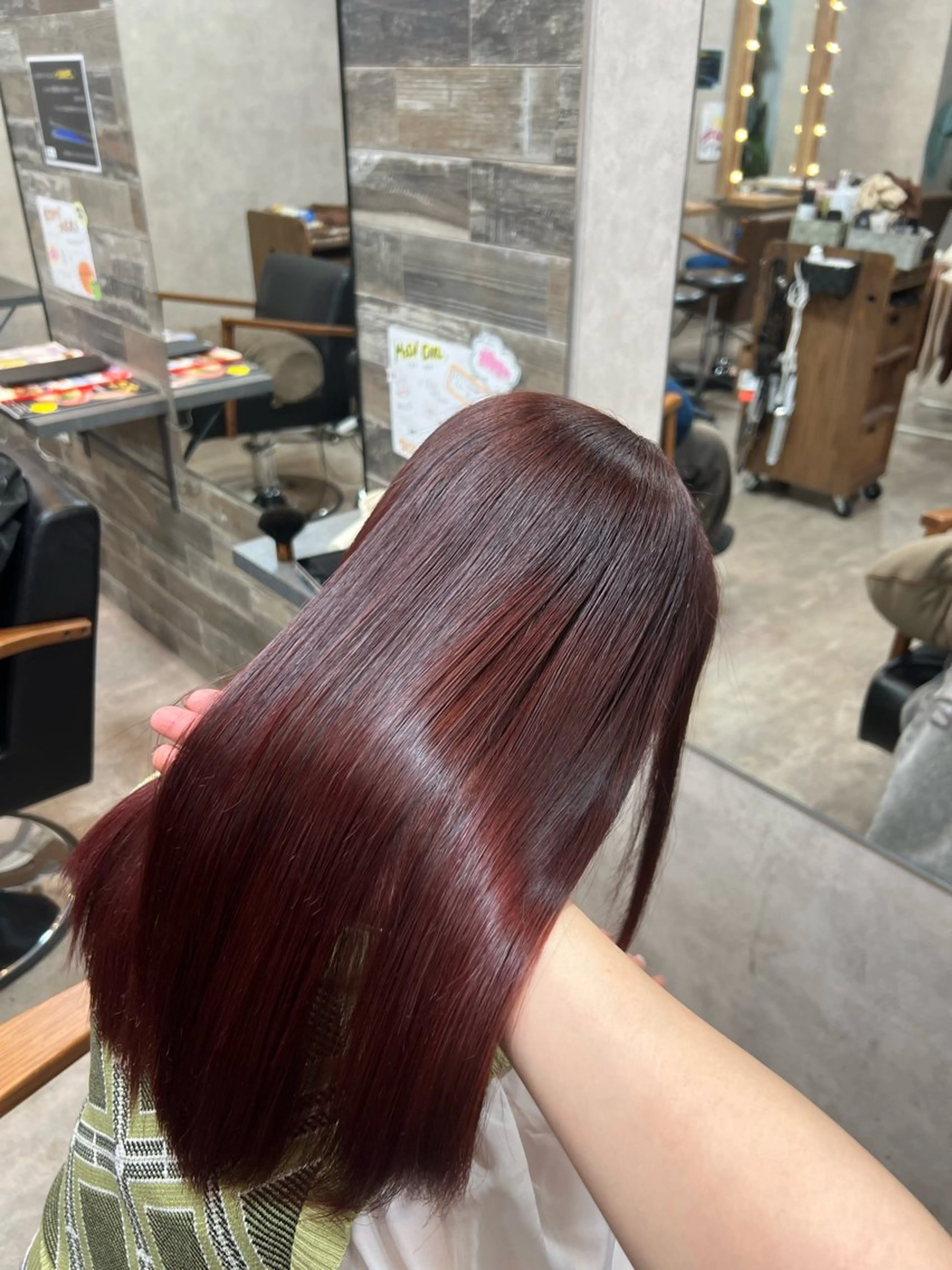 ミディアム RIENS Xrea nanamiのヘアスタイル