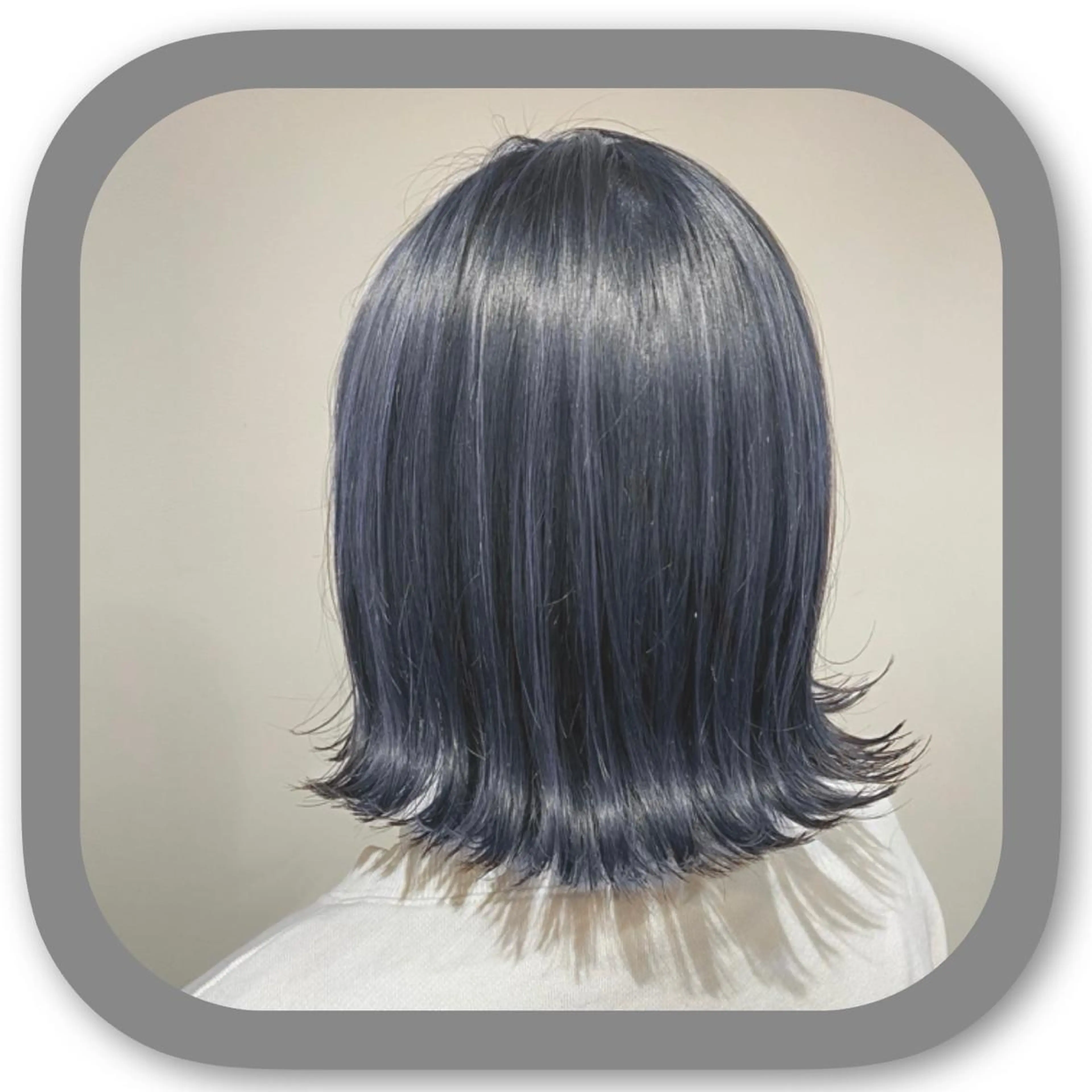 ショート アッシュ ボブ 髪質改善 レイヤーカット ショートヘア カット ヘアカラー ショート〜ミディアム 喜多司のヘアスタイル