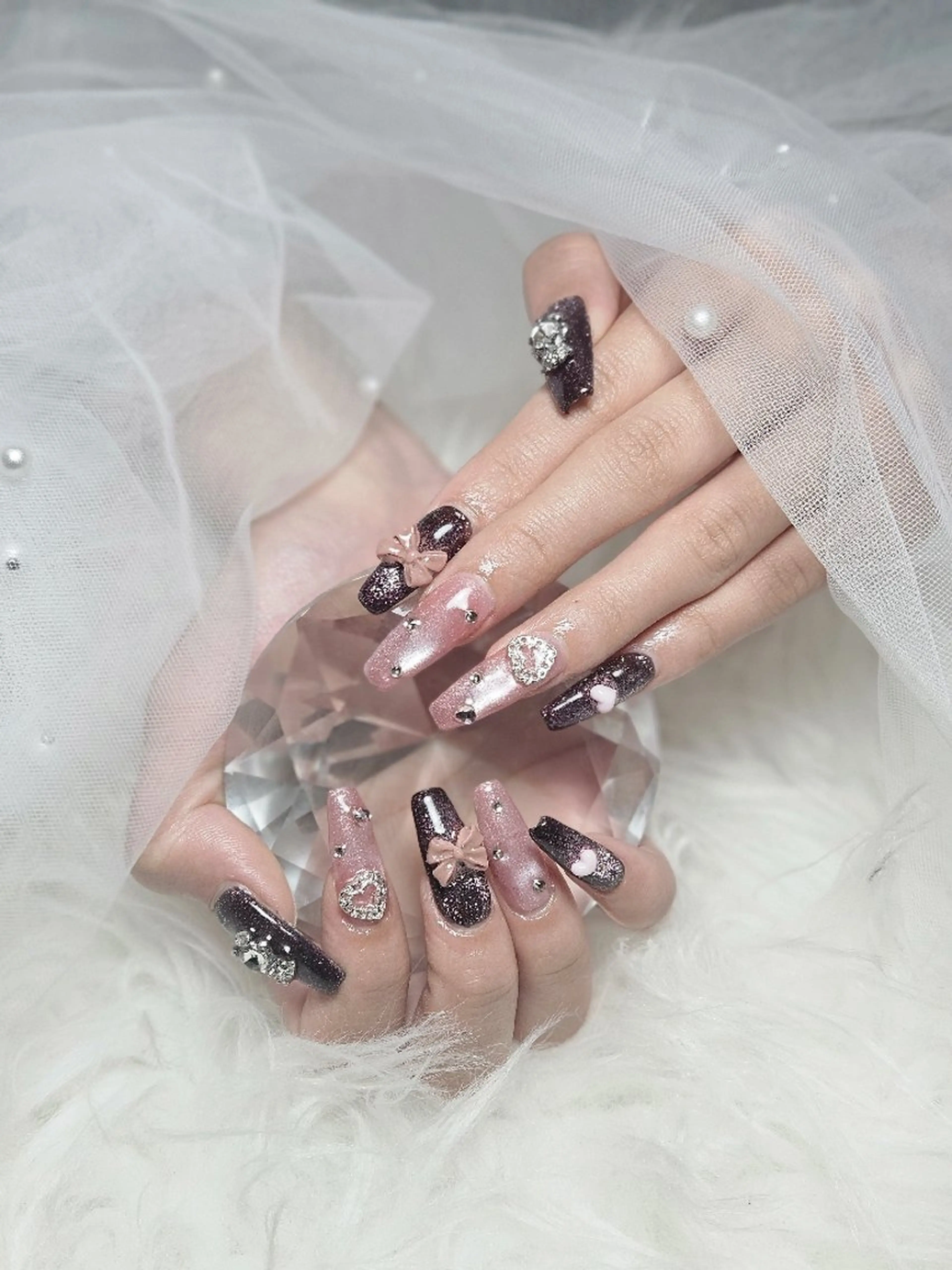 ハンドネイル 長さ出し(チップ) パーツ付け放題 (オフあり)の写真