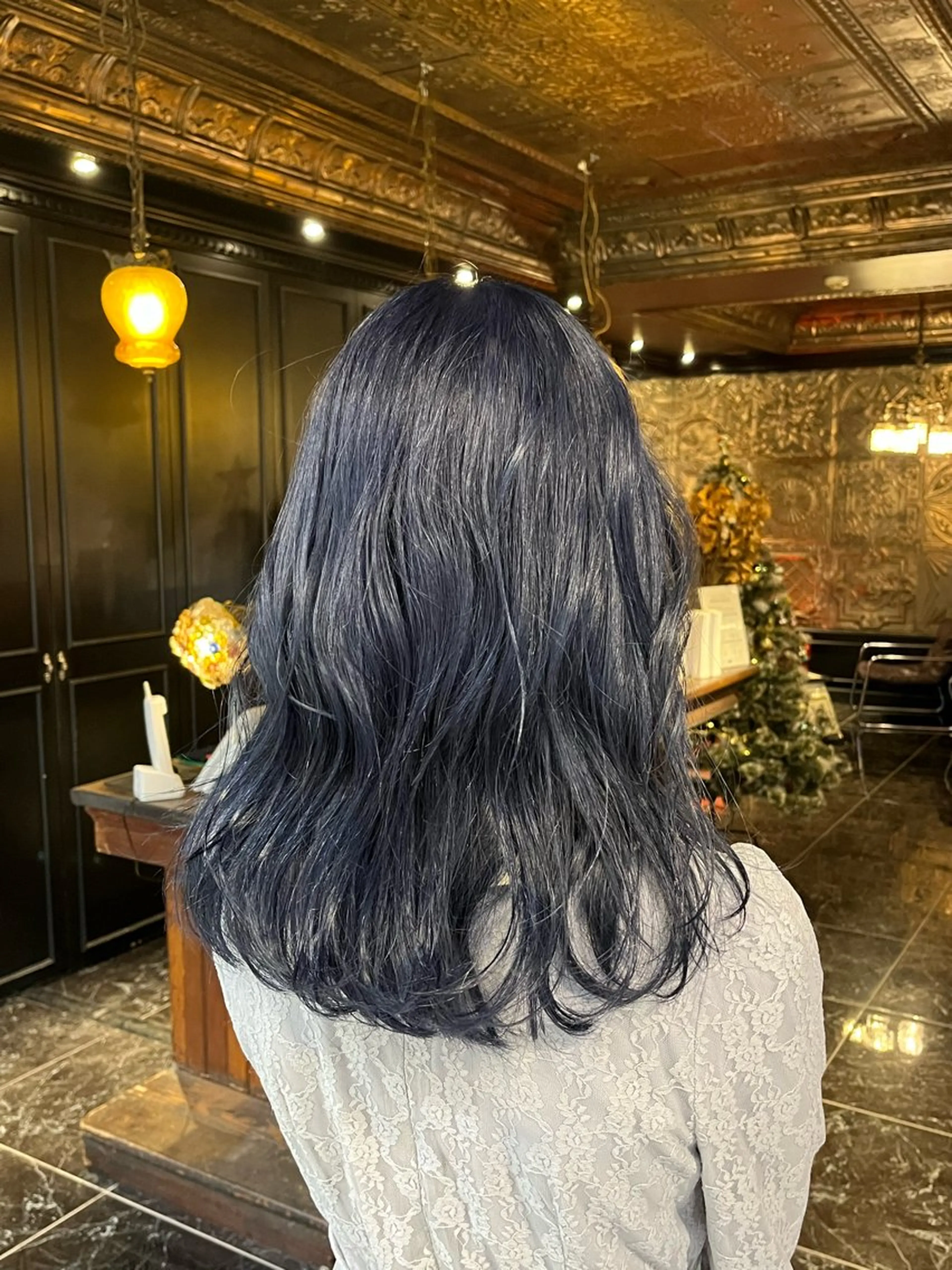 セミロング カラー レイヤー/ハッシュ/ ウルフ/透明感カラーのヘアスタイル