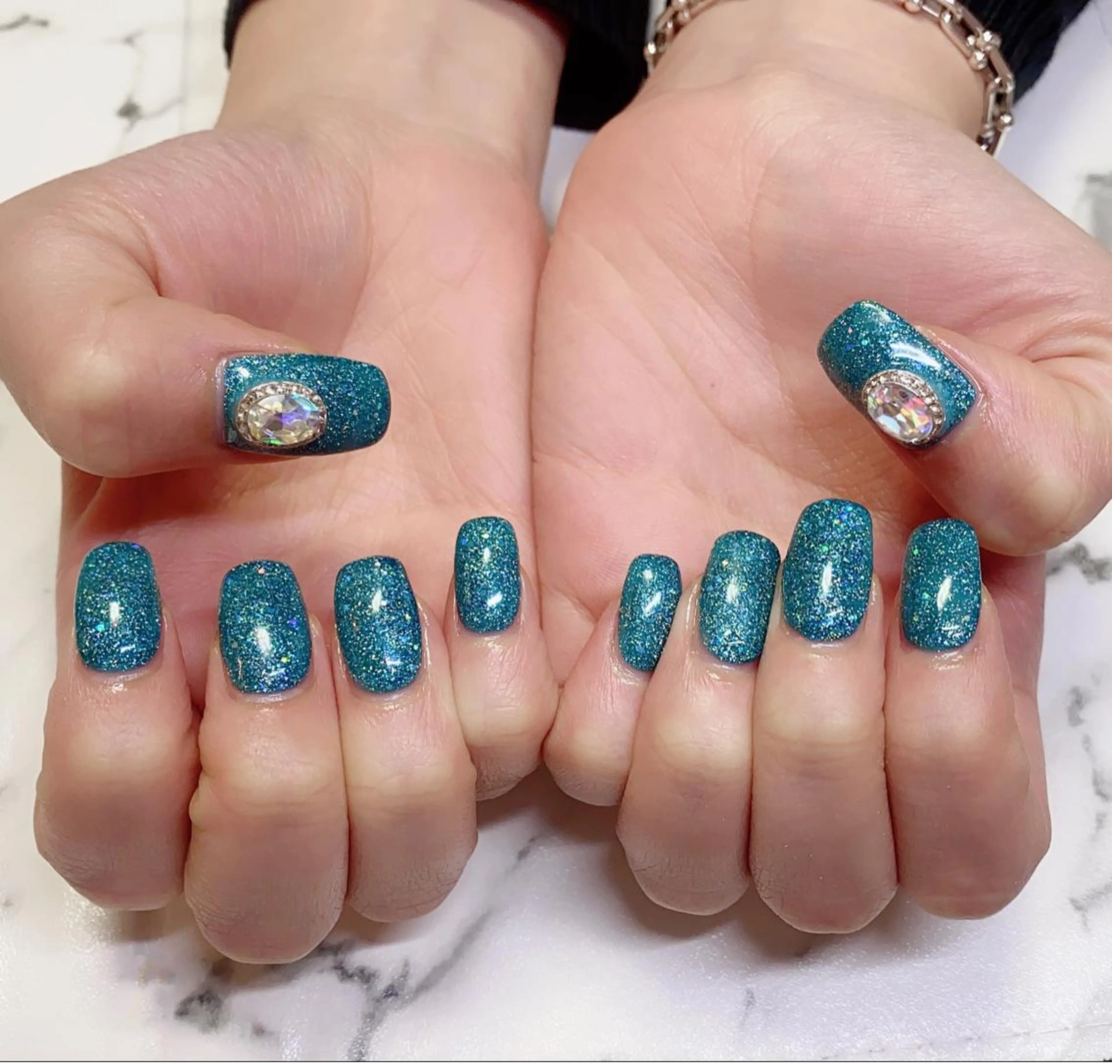 ロング カラー ネイル Q Free nailsのネイルデザイン