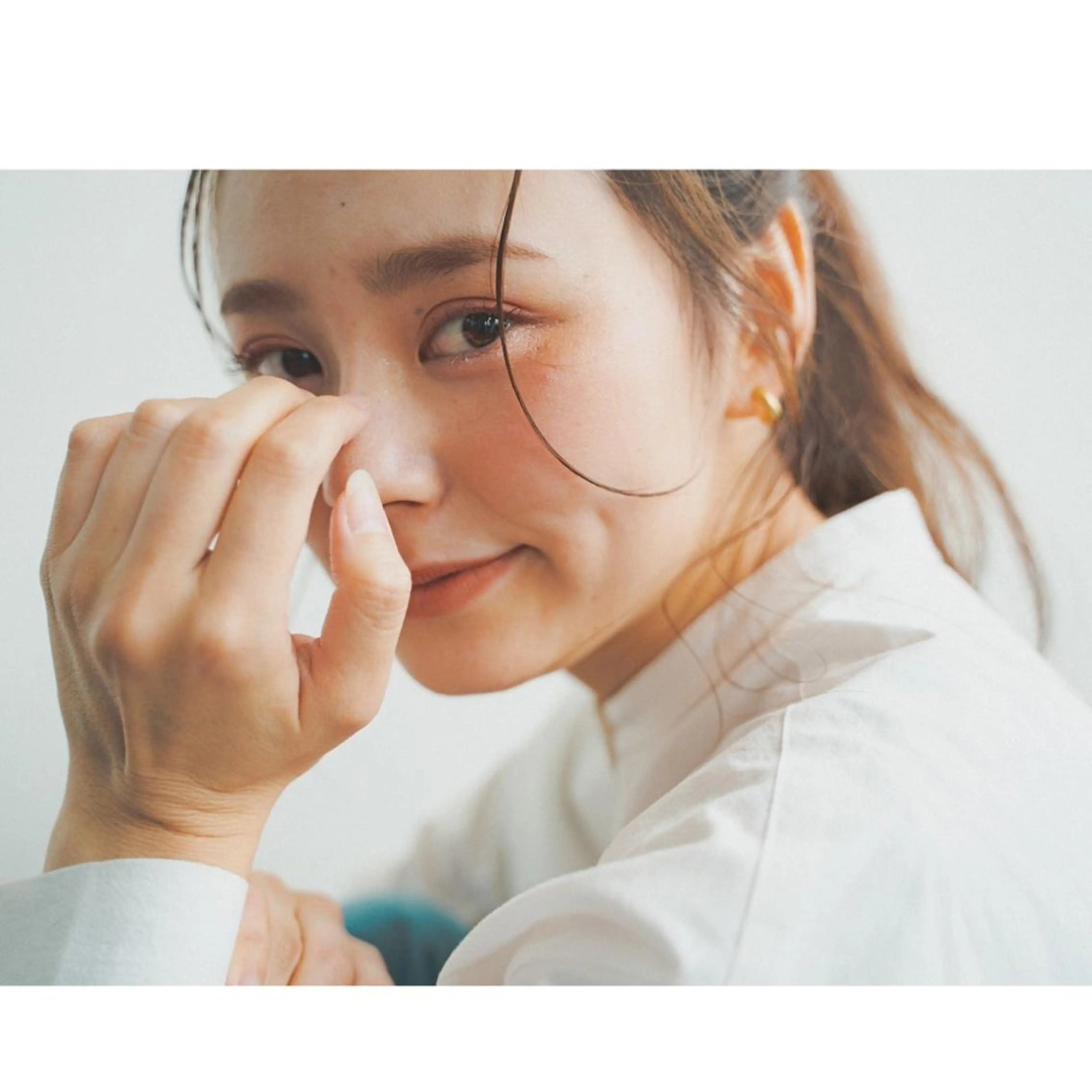 セミロング diarスタイリスト 山田のヘアスタイル