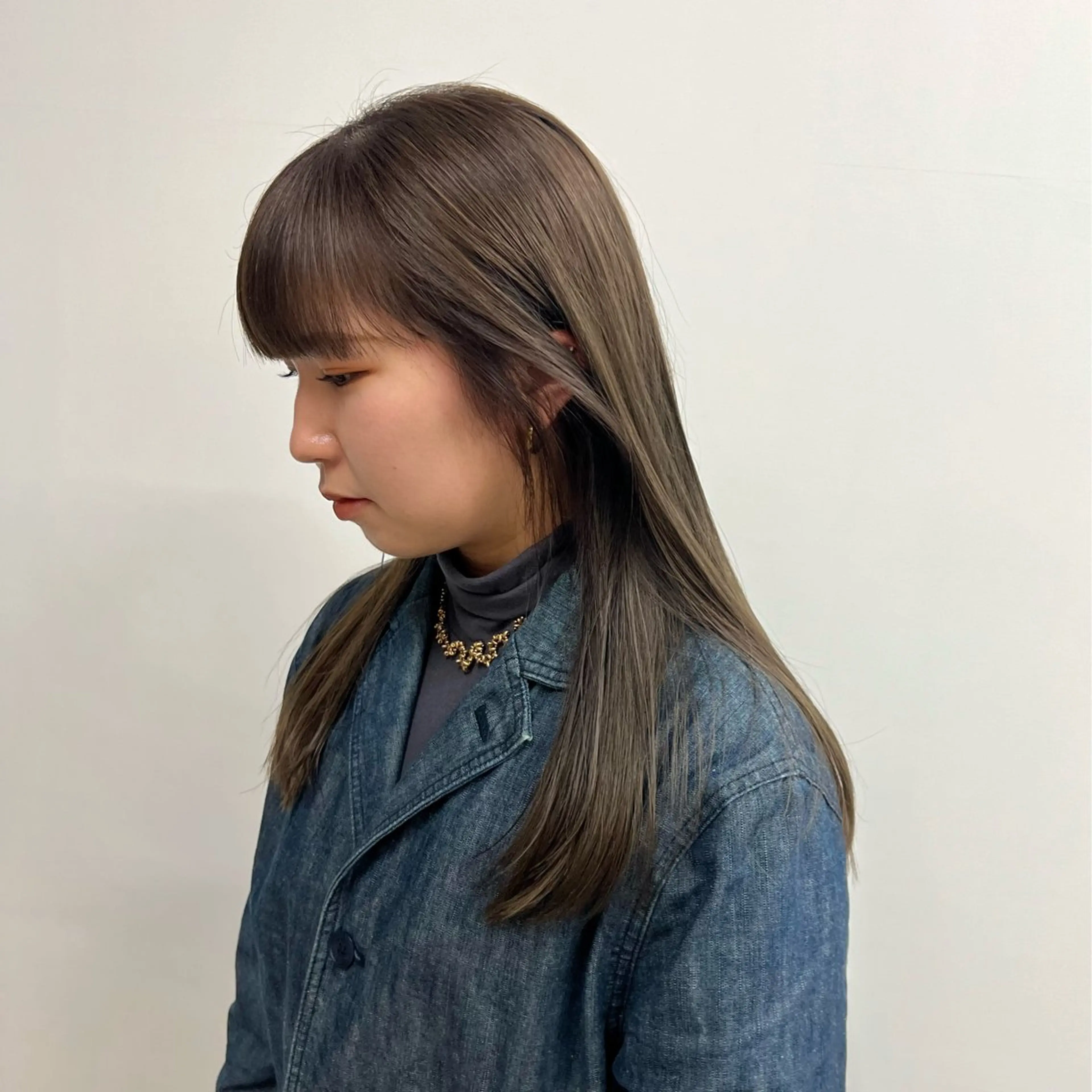 ロング カラー ブリーチ 透明感カラー ヘアカラー 清水愛果/オリーブ カラー/透明感カラーのヘアスタイル