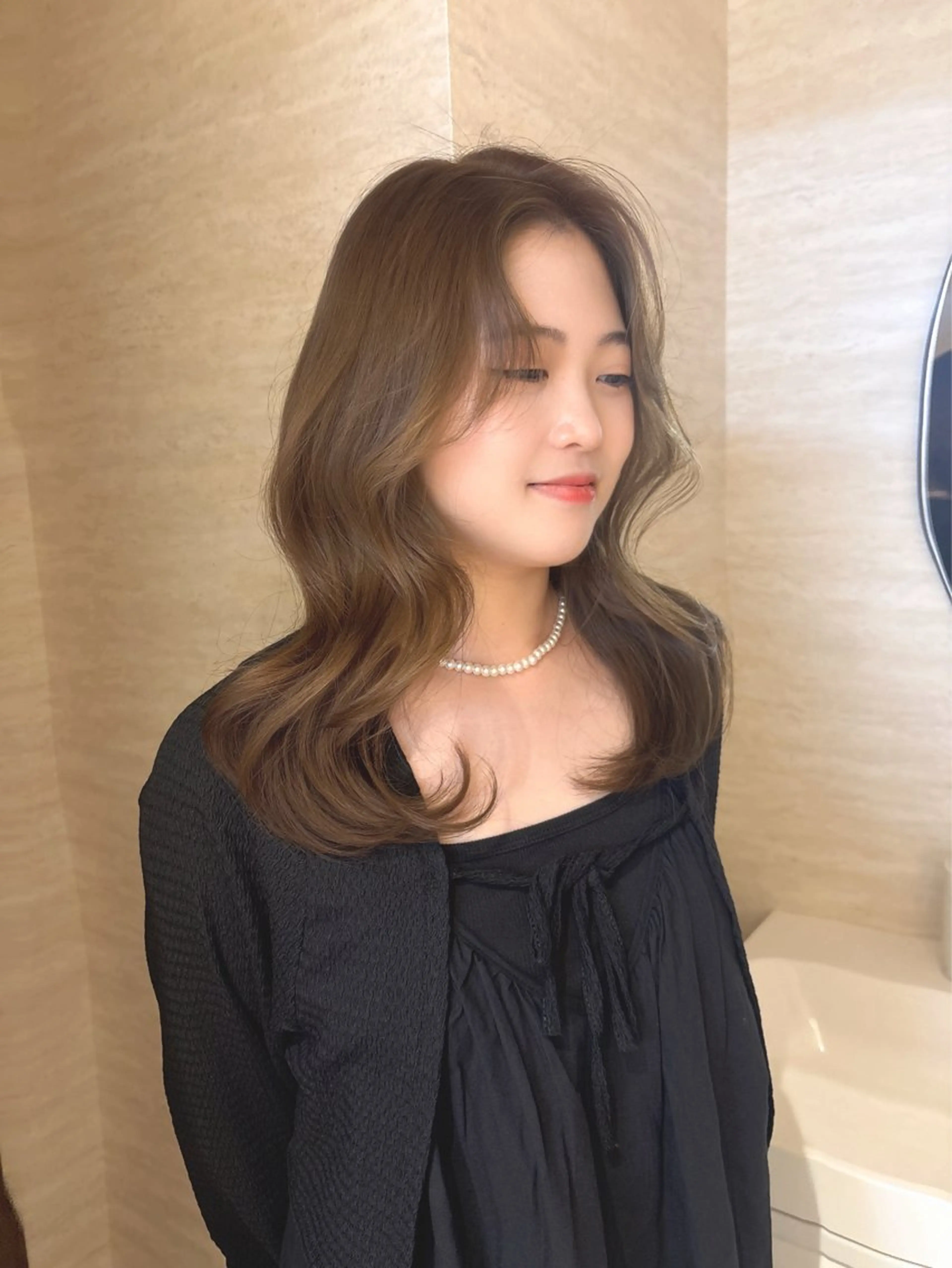 【🩵平日限定🩵】〔カット〕+〔ケアカラー〕+〔nanoトリートメント〕 ¥6900の写真