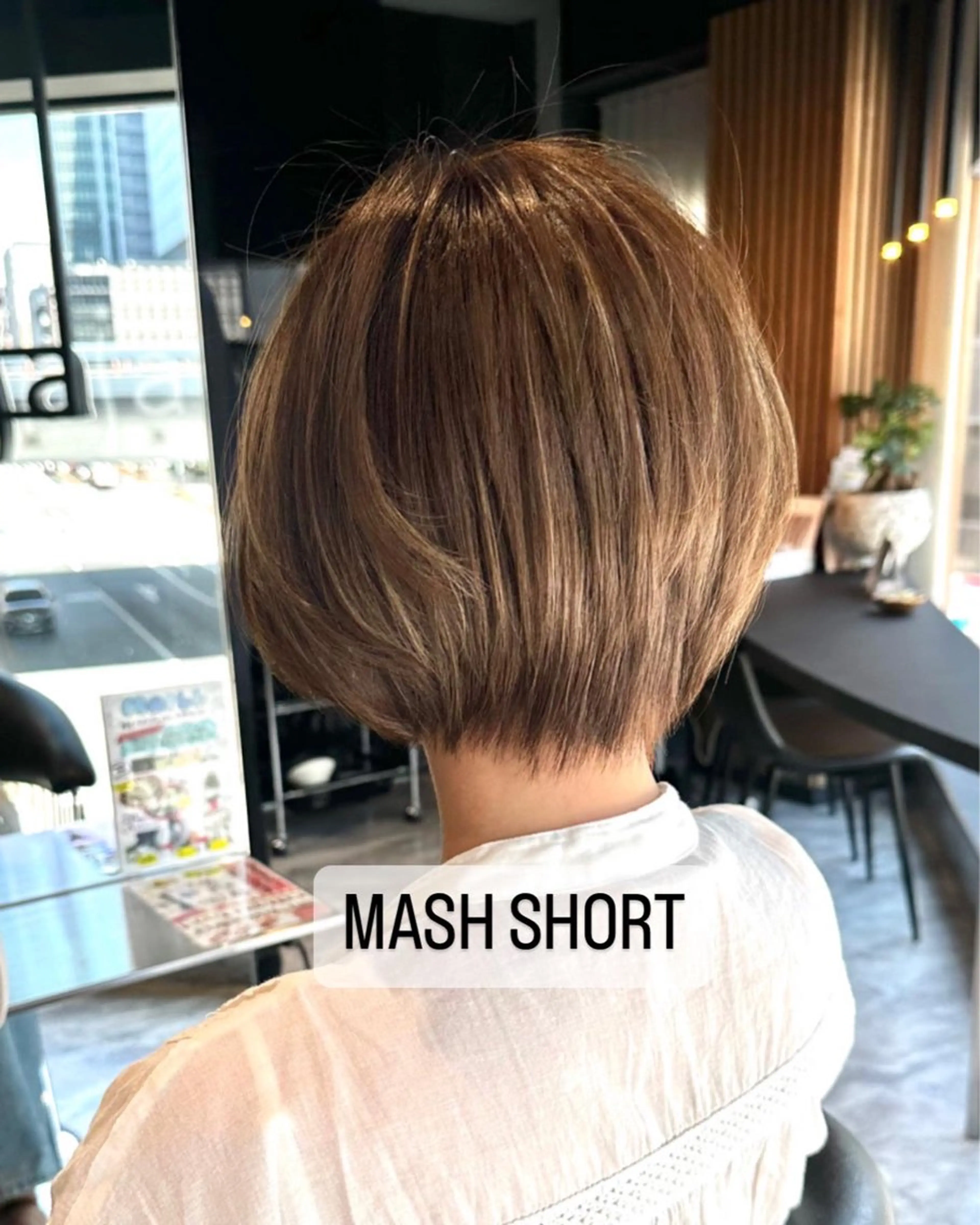 ショート ハイライト カット ヘアカラー トリートメント 美髪矯正/酸性ストレ ート/艶カラー/堅田のヘアスタイル