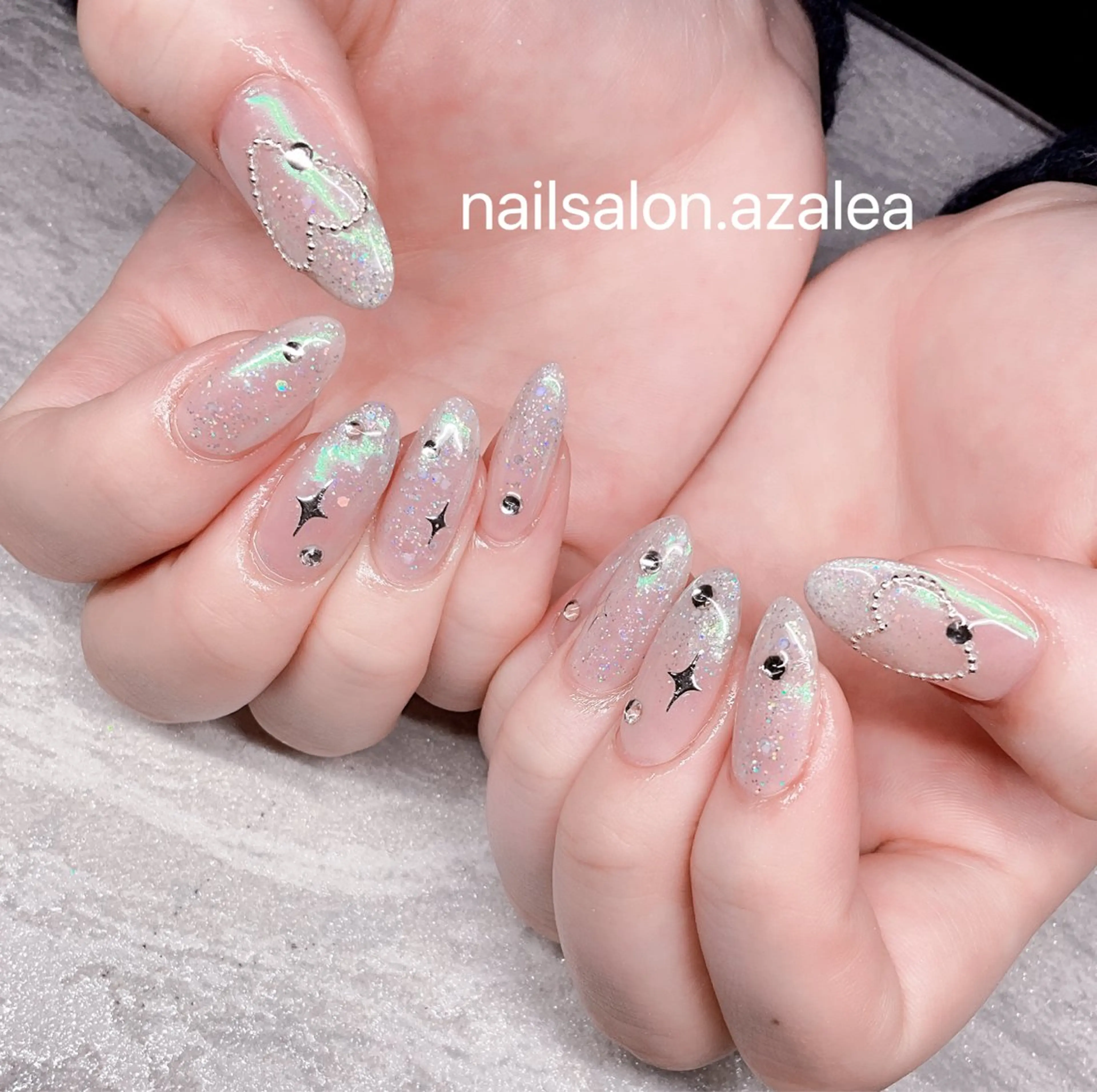 ネイル ハンドネイル R inのネイルデザイン