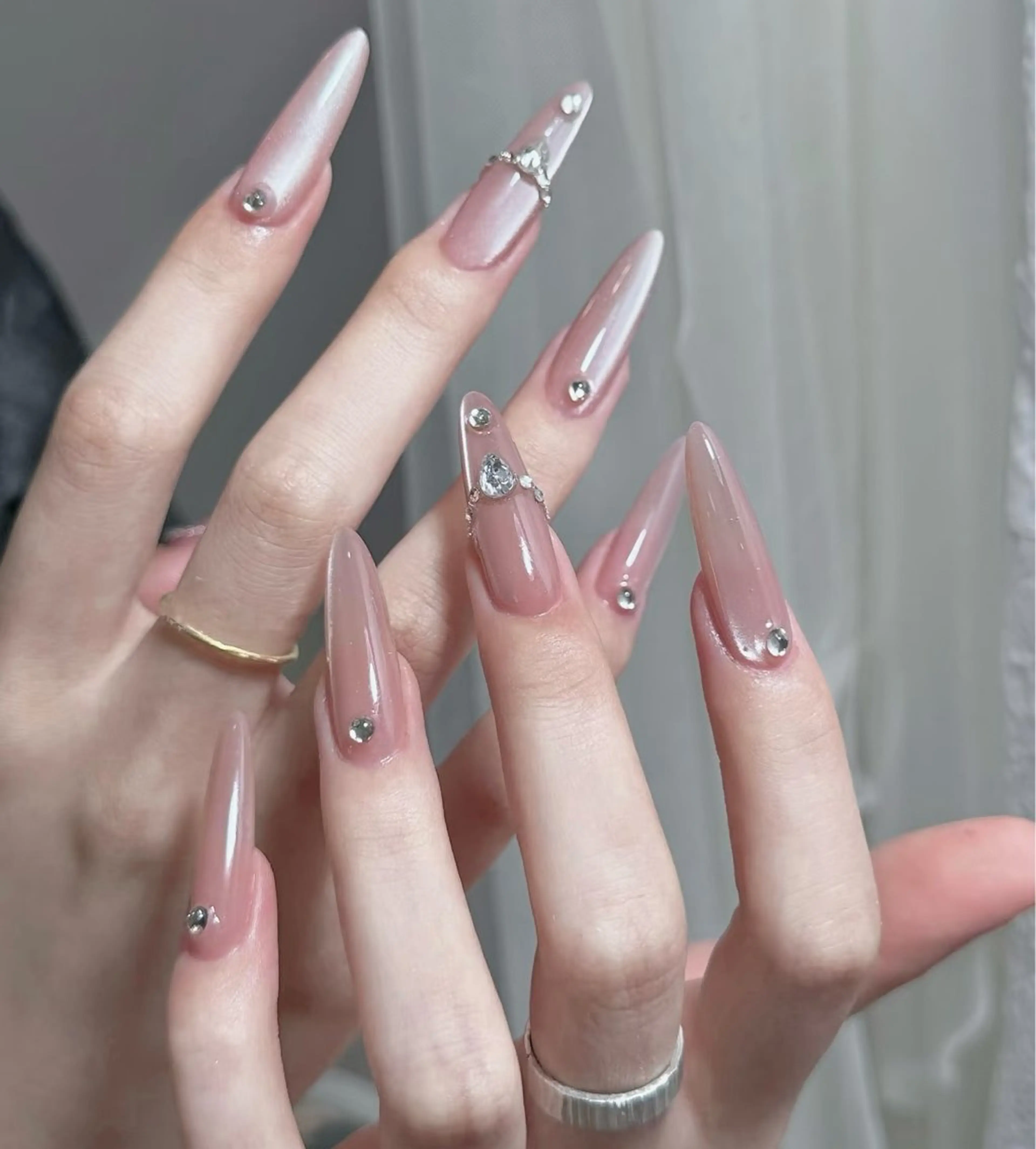 ネイル 長さ出し マグネットネイル ストーンネイル hello.nail所属・Horie 雪のネイルデザイン