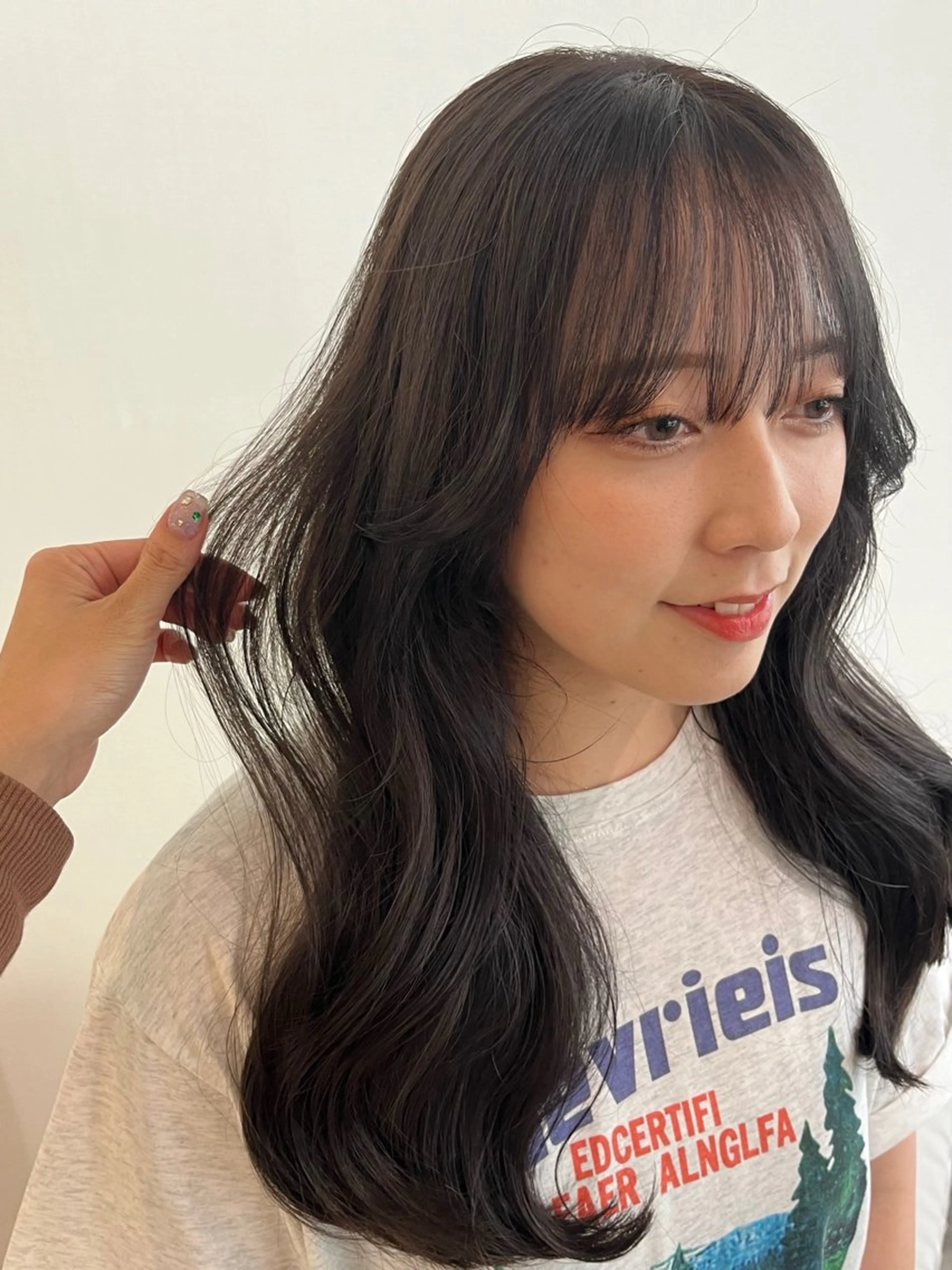 ロング カラー オタク美容師🛍/ 酸性ストレート/艶髪のヘアスタイル