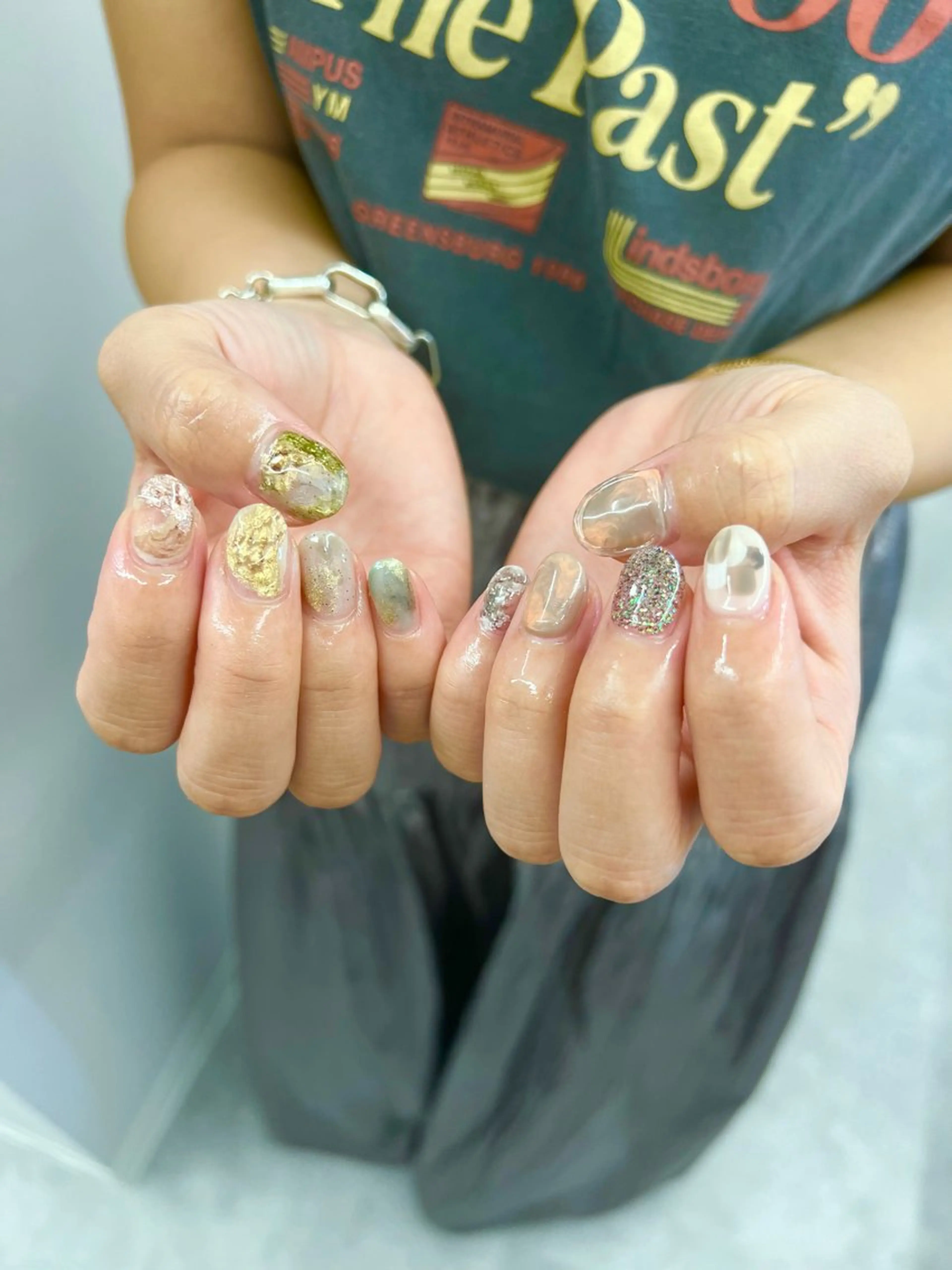 ネイル ジェルネイル 韓国ネイル マグネットネイル ニュアンスネイル パラジェル ハンドネイル ハンドケア Bana_ Nailのネイルデザイン