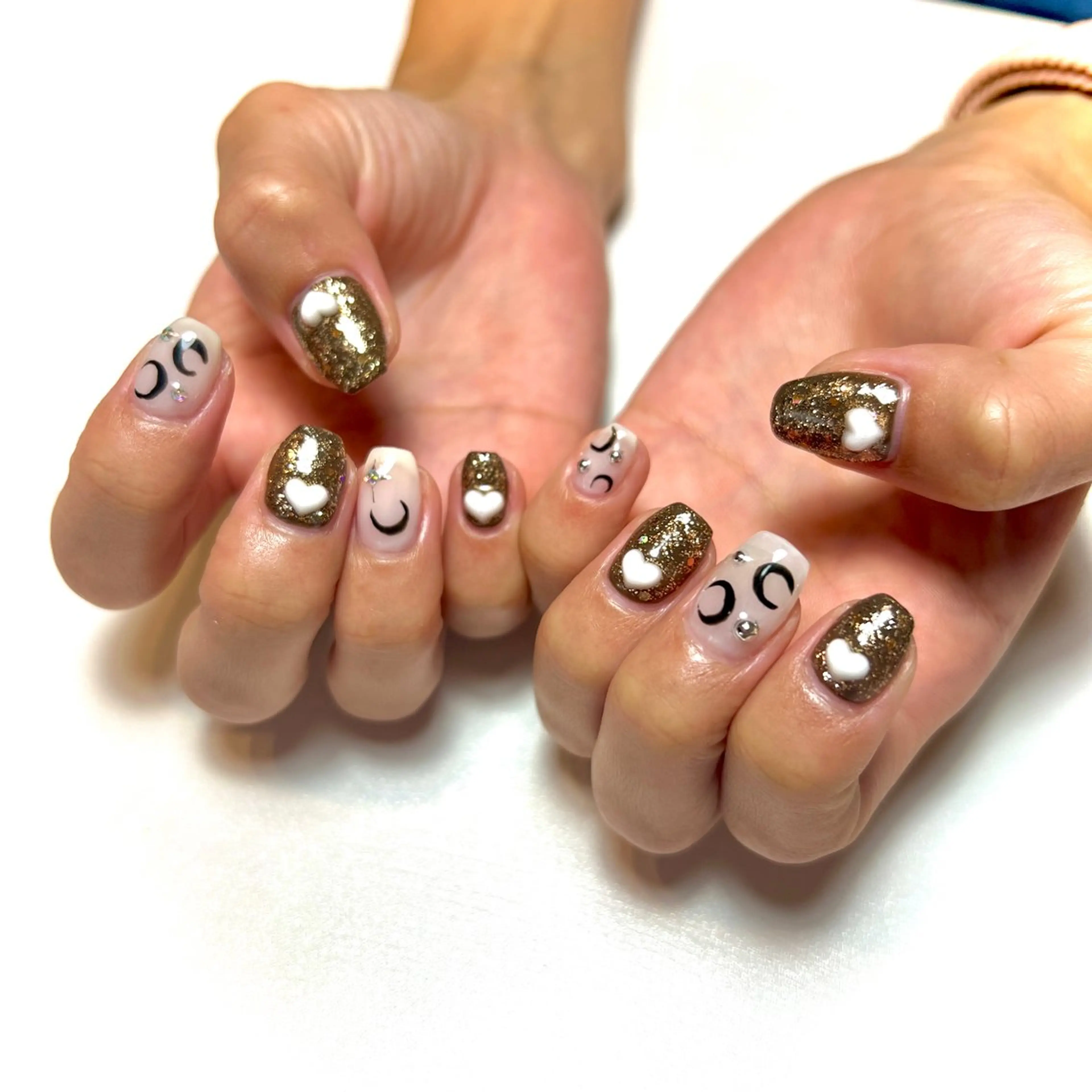 ネイル ハンドネイル Sunny Bunnのネイルデザイン