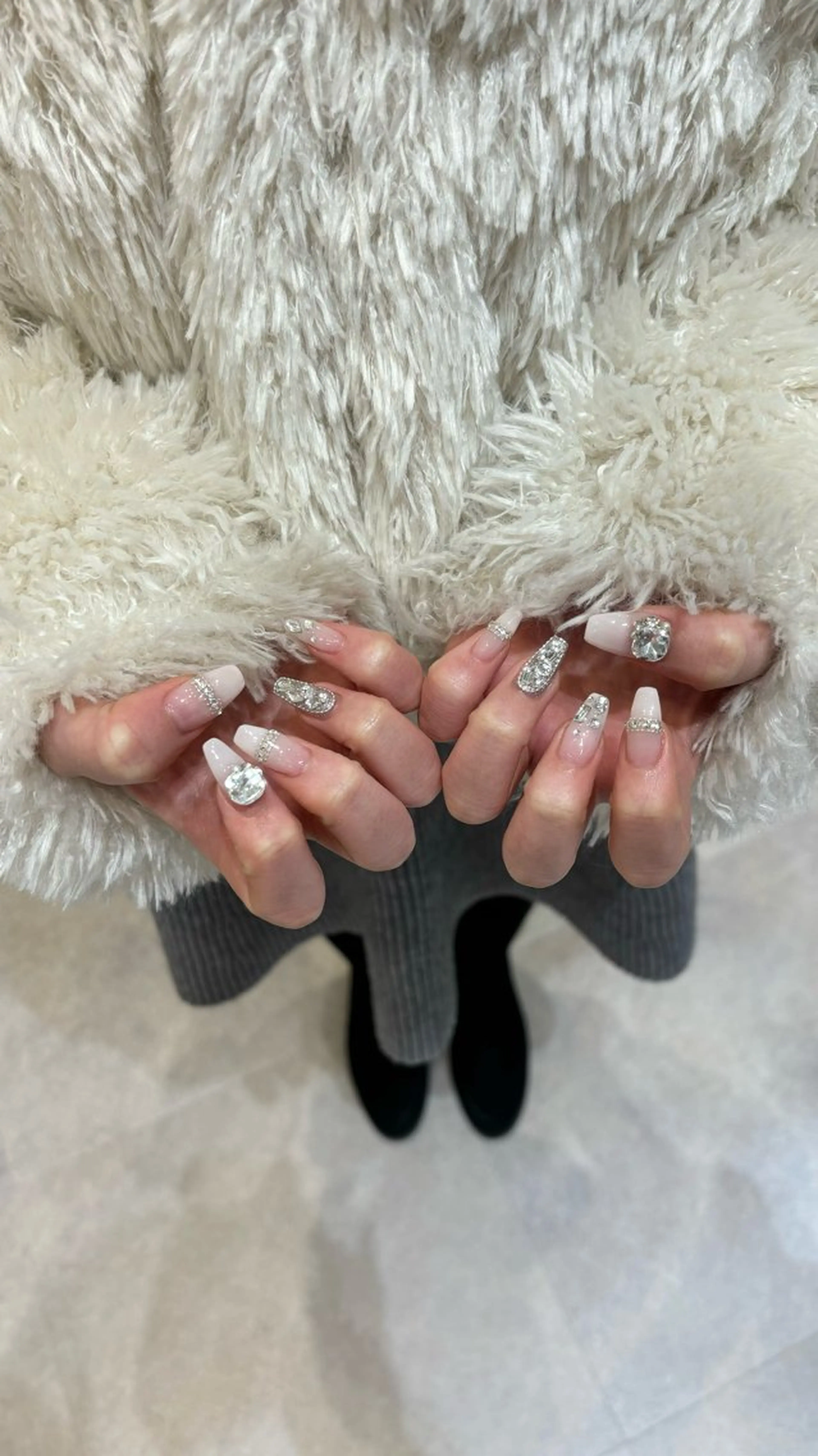 ネイル GO TODAY SHAiRE SALON 表参道colore店所属・emmi nailのネイルデザイン