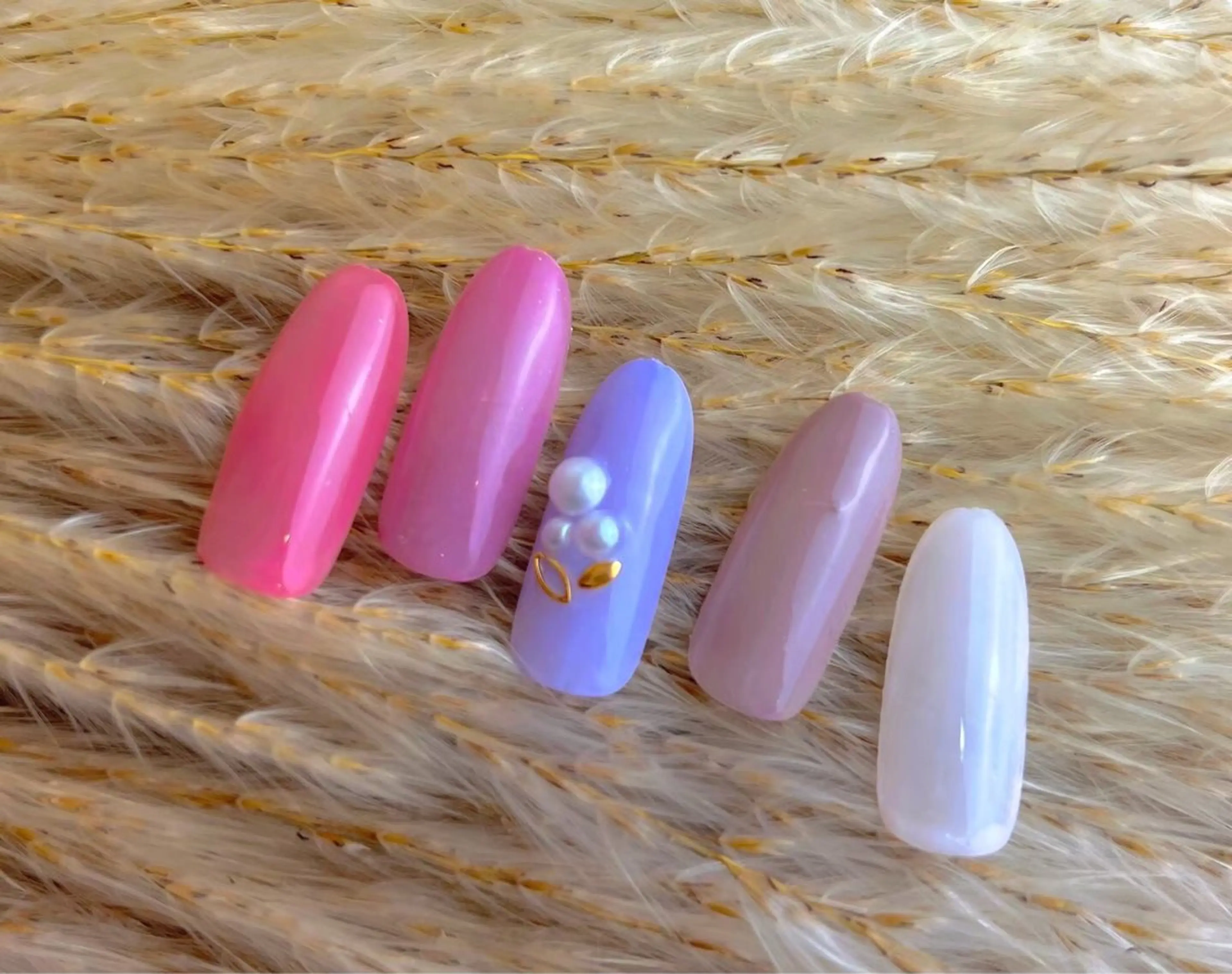 ネイル ネイルサロン&スクール GINA所属・藏野 優花のネイルデザイン