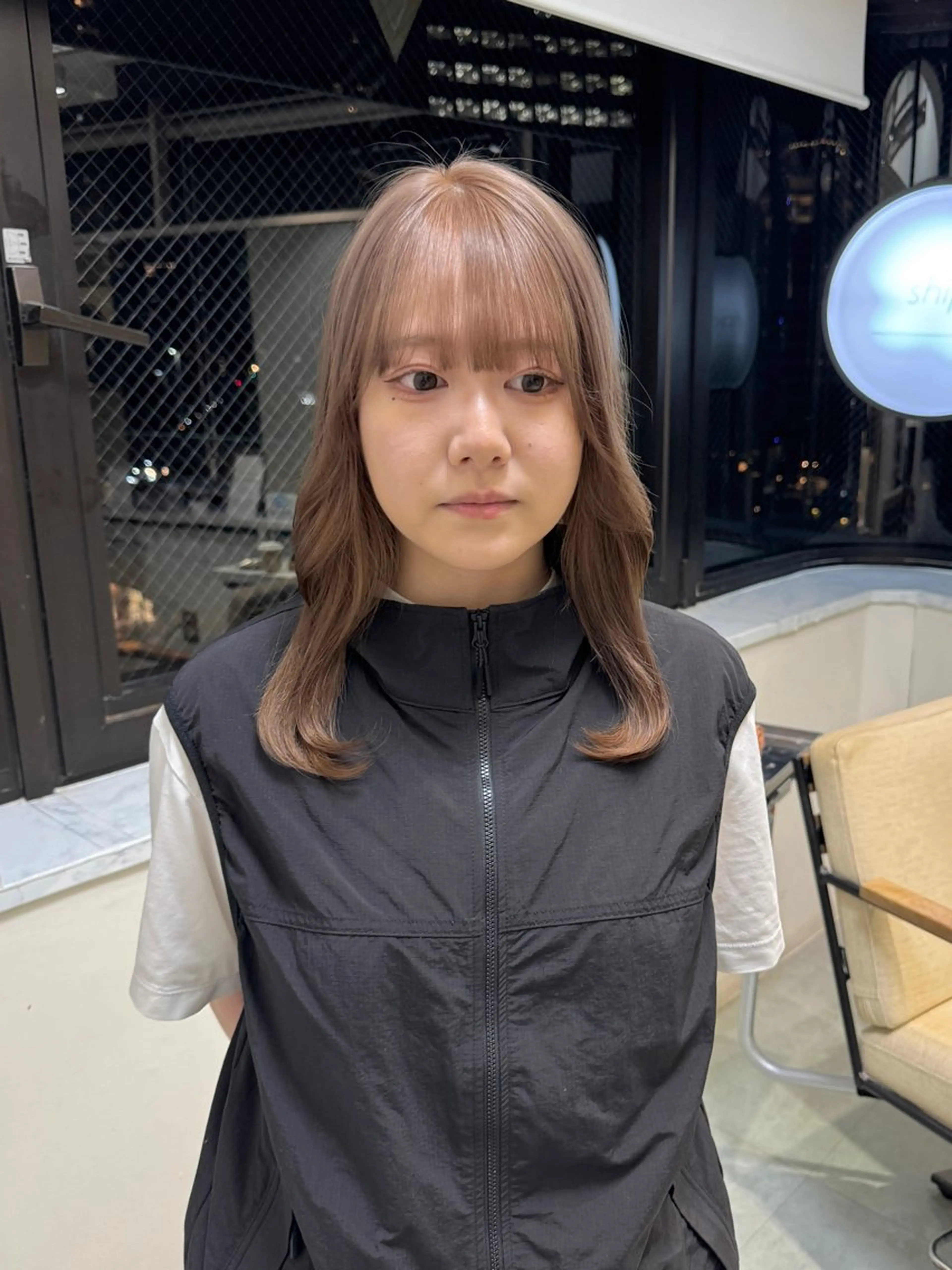 セミロング カラー ベージュカラー ブリーチ ミルクティーベージュ ヘアカラー トリートメント fuka/梅田/ ミルクティーベージュのヘアスタイル