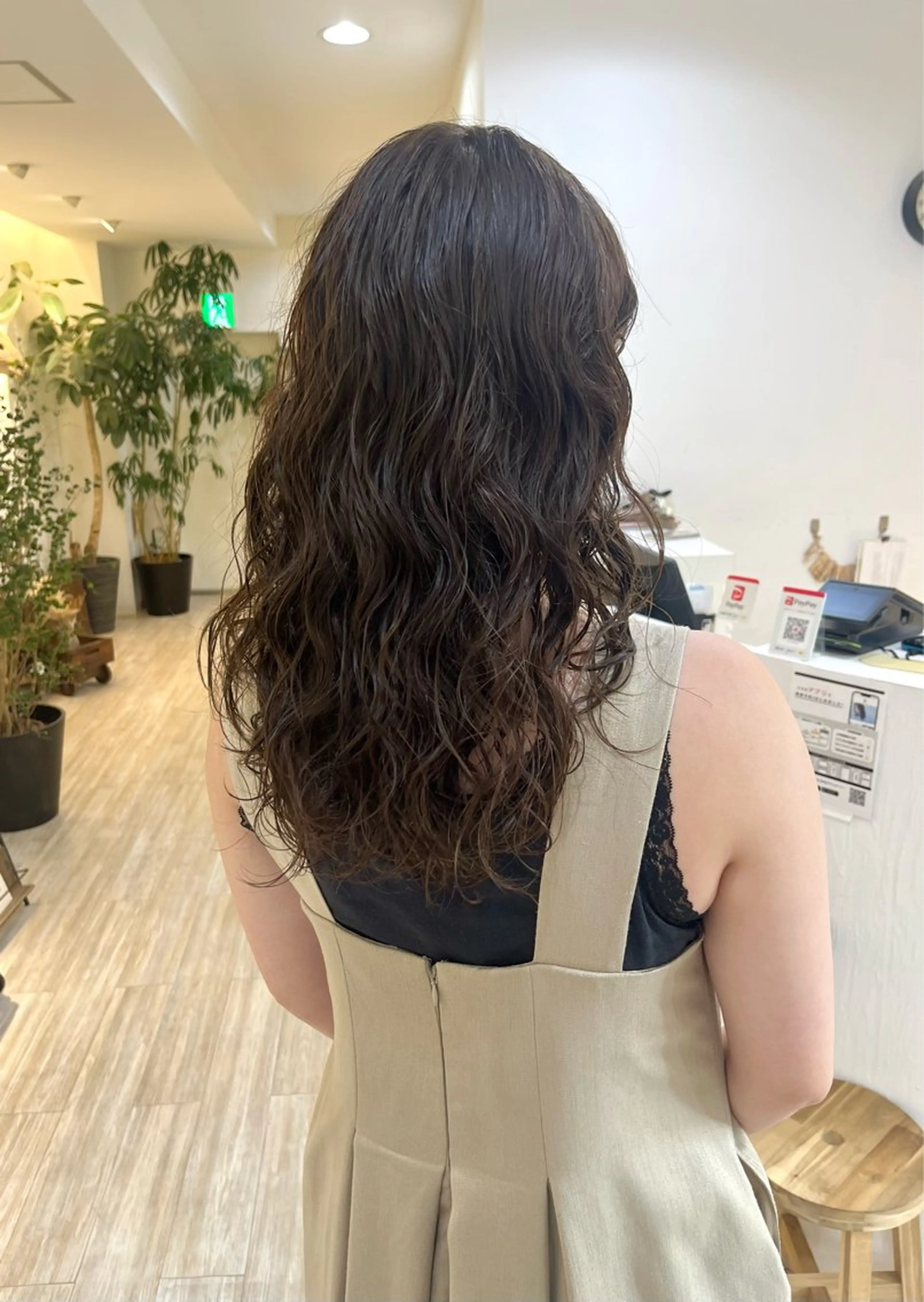 ミディアム パーマ カット パーマ トリートメント つぼみ/パーマ ／レイヤー／ボブのヘアスタイル