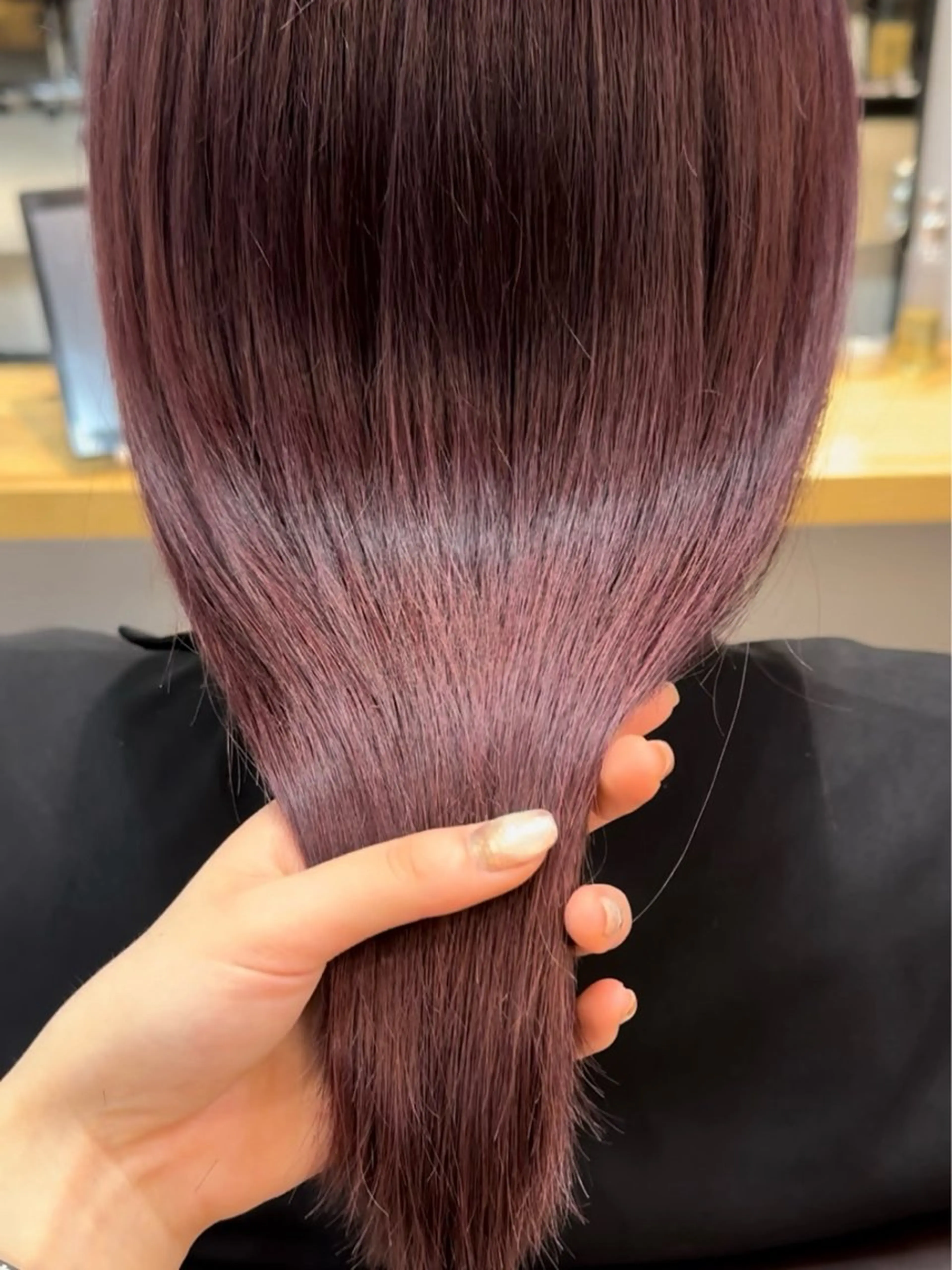 ミディアム カラー ブリーチ ハイトーンカラー ラベンダーカラー ブリーチなしカラー ピンクカラー カット ヘアカラー トリートメント REINA☁️透明感 カラー/ぷつっと♡のヘアスタイル