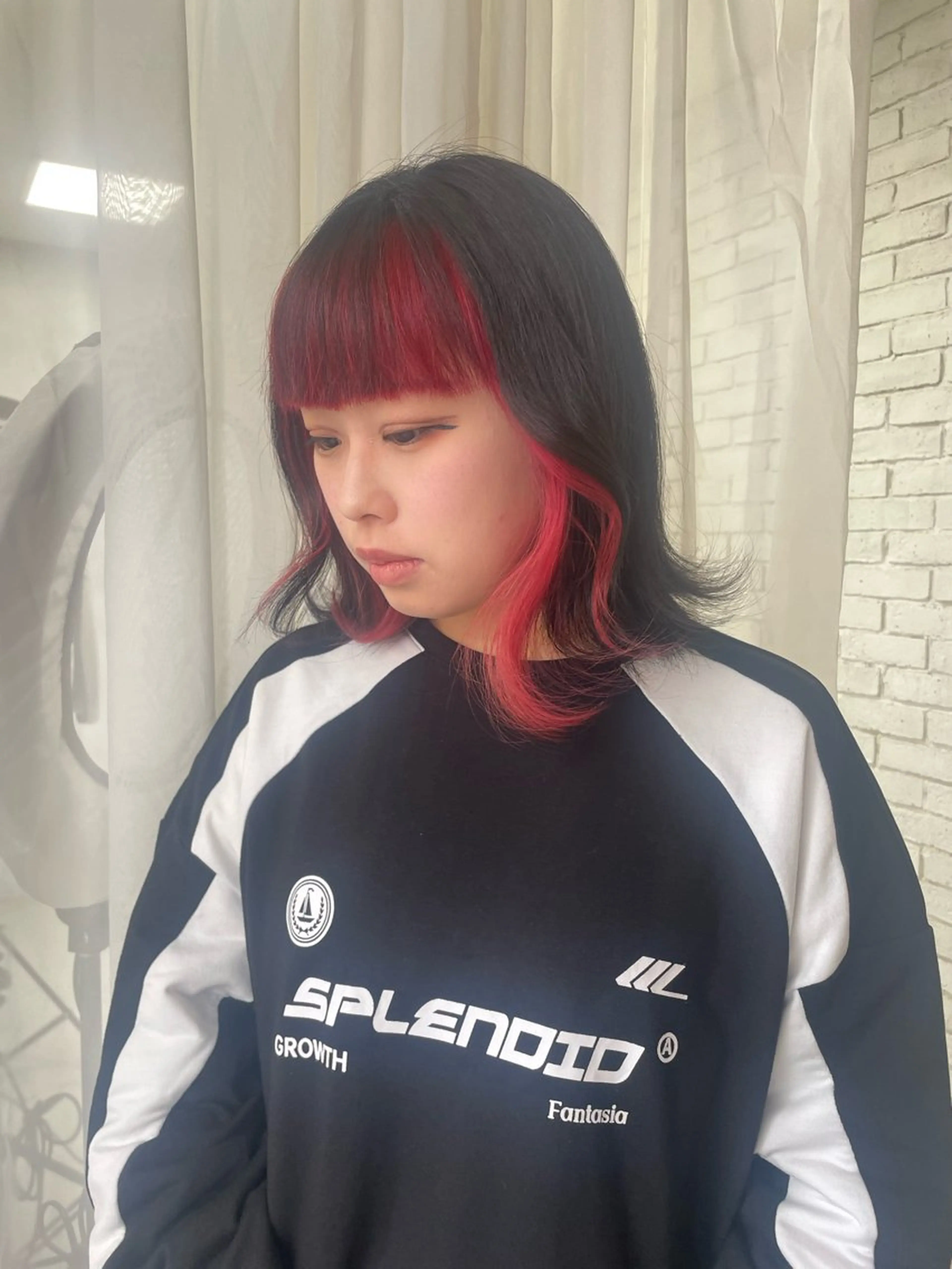 セミロング カラー LUNTY NAMBA所属・艶ハイトーン👑♡ NATSUKIのヘアスタイル